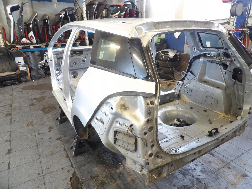 RENAULT CLIO 4 IV KOMBI parafango posteriore sinistra TED69