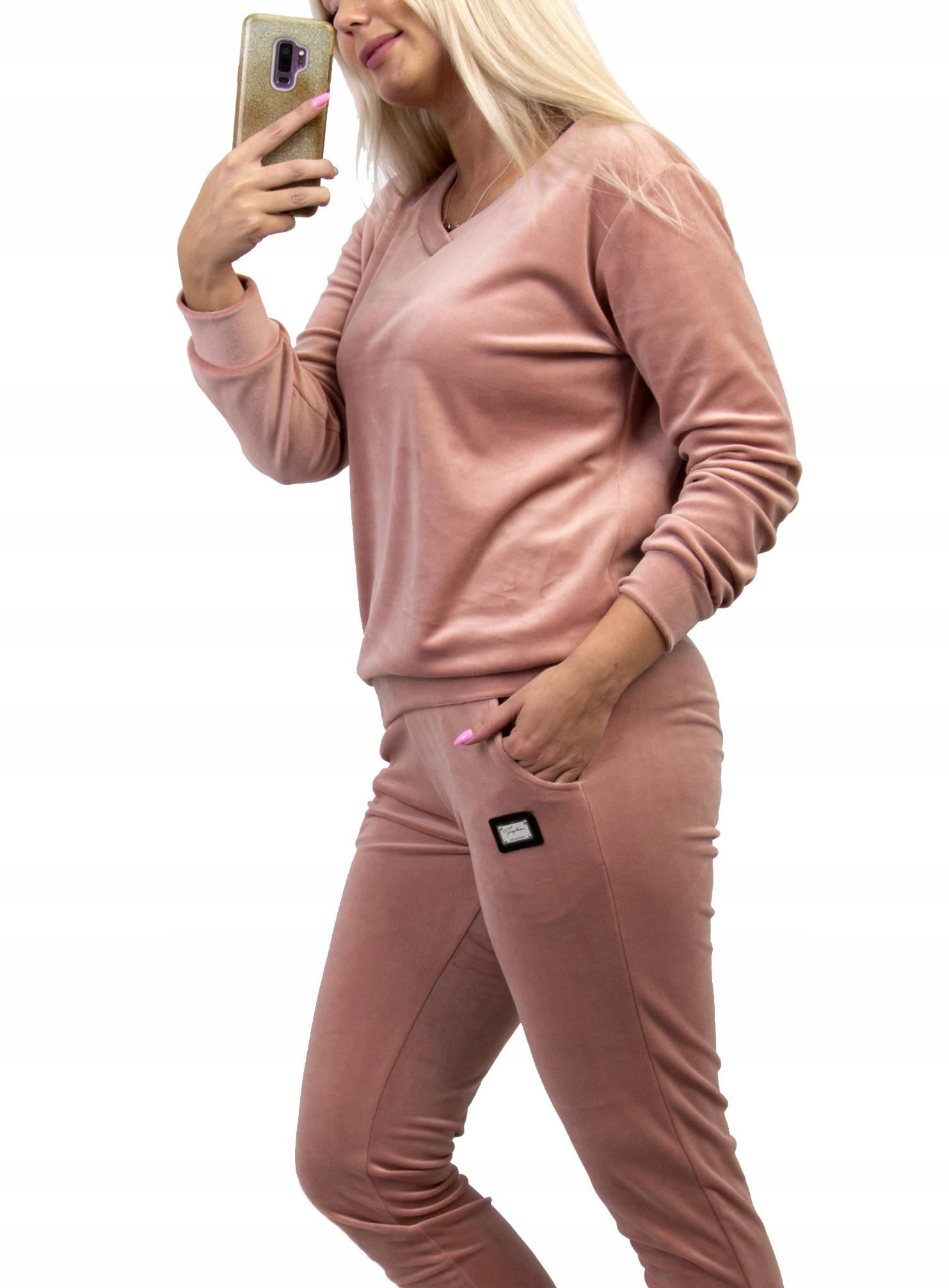 

Z401 Welurowy Dres dekolt V-neck Różowy 38 (M)