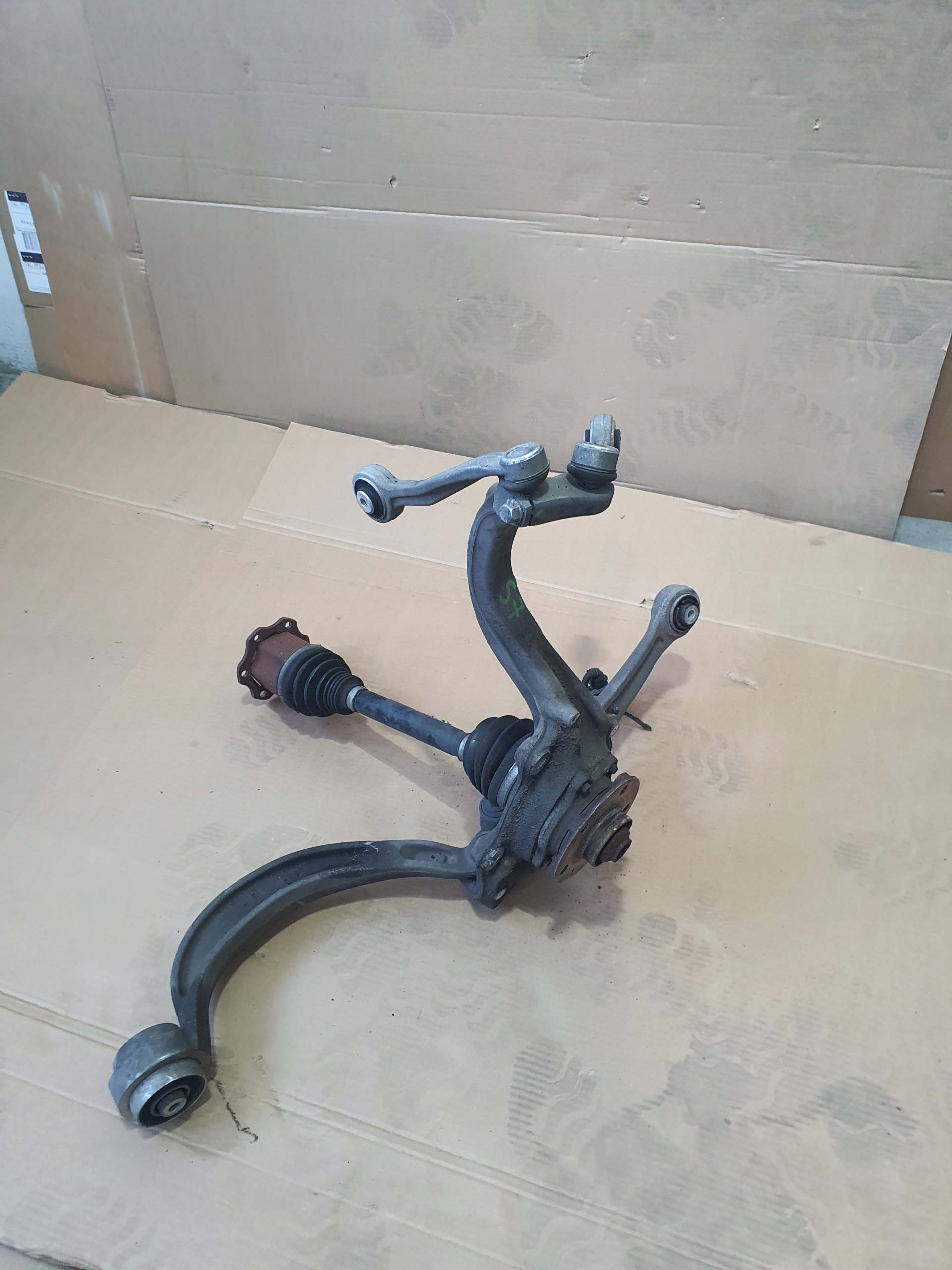 Audi OE 4G0407242 поворотный кулак, цапфа передняя P