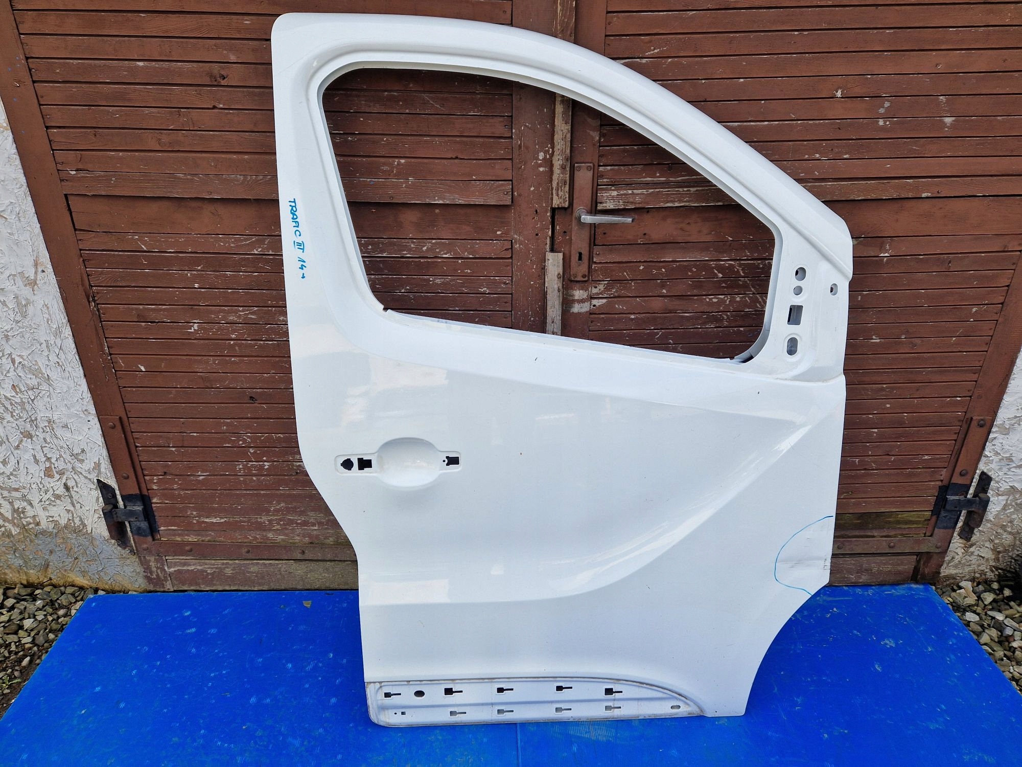 DRZWI PRAWE PRZEDNIE RENAULT TRAFIC III 2014R->