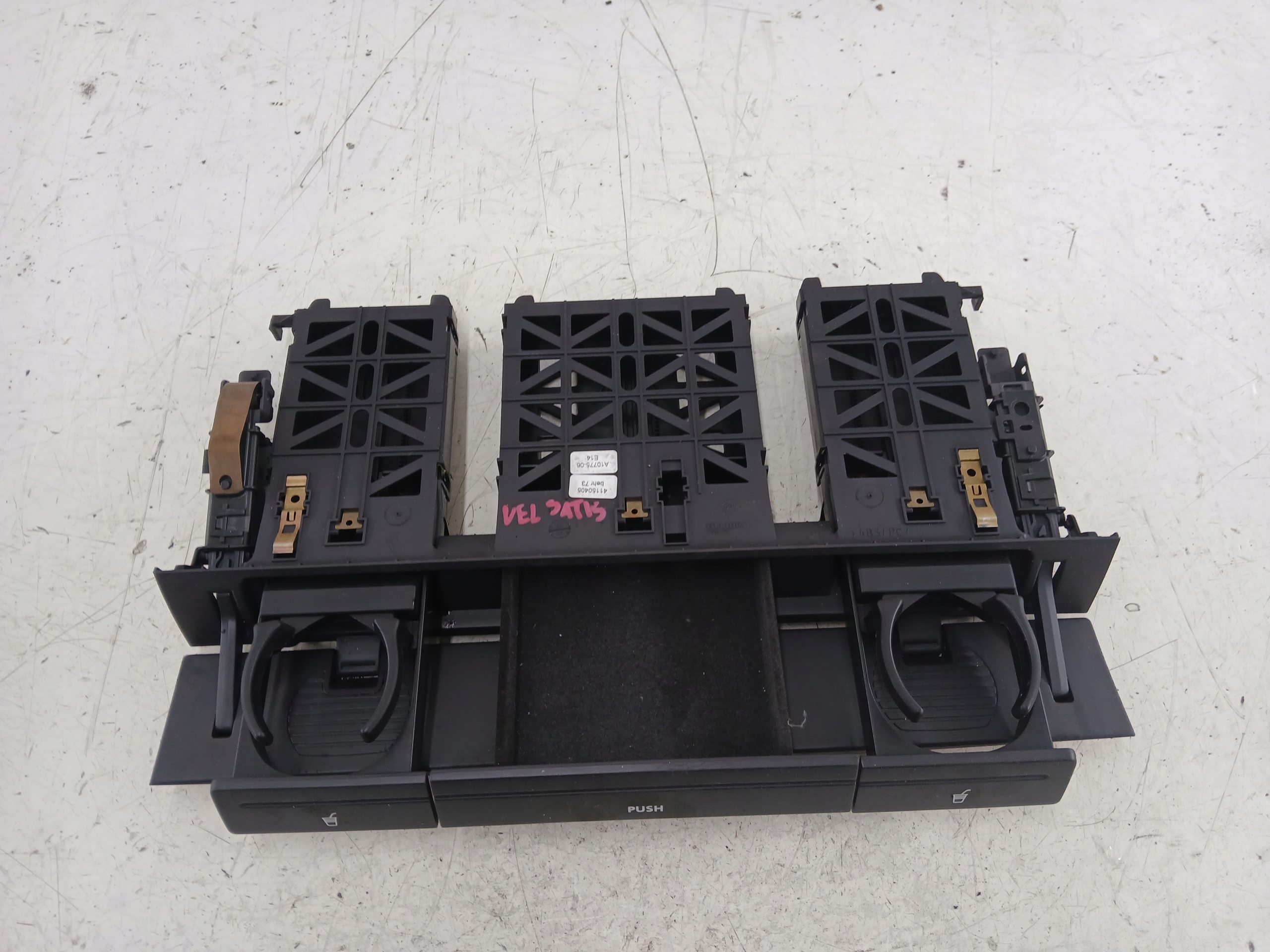 RENAULT VEL SATIS CUPHOLDER úchyty na KUBEK PANEL DEKOR