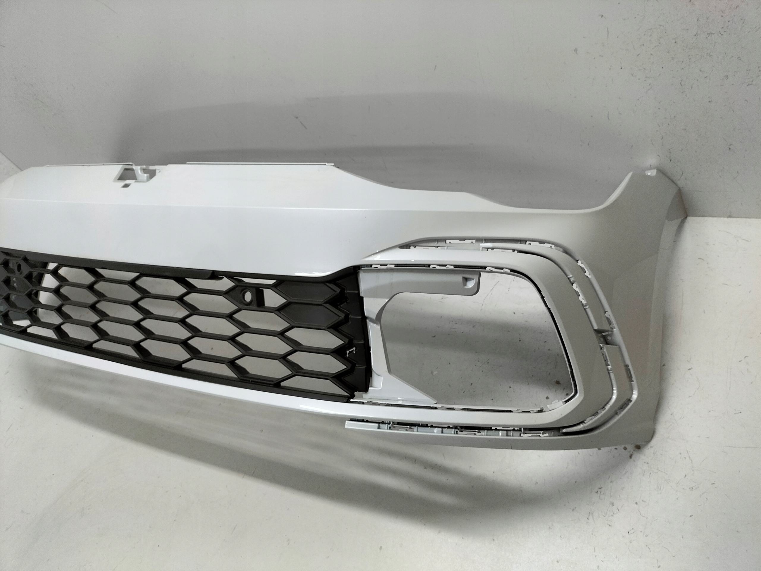 FRONTSTOSSSTANGE VORNE VW GOLF 8 VIII 20-24 R-LINE