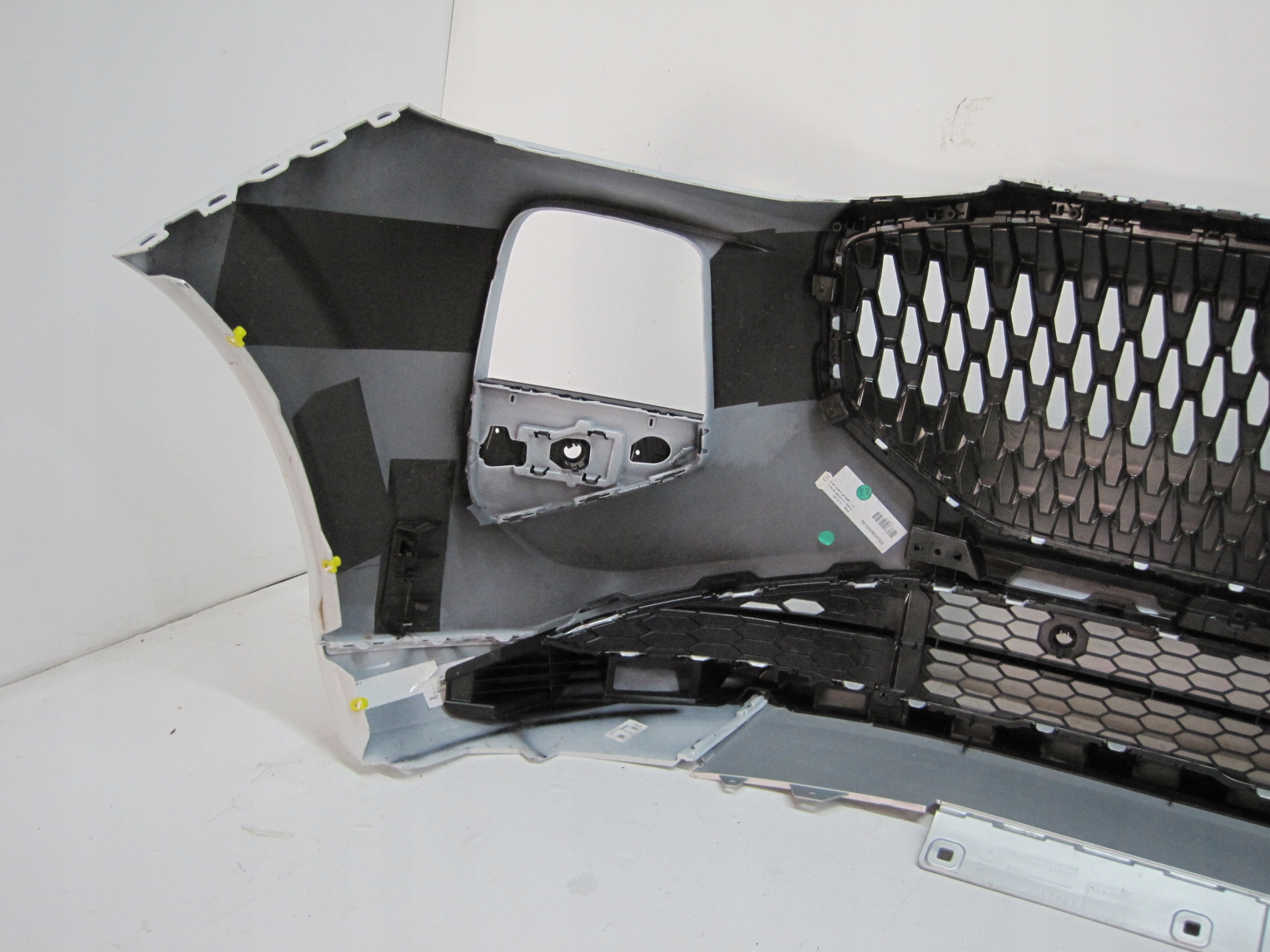 bumper AUDI Q3 83H 25R front front