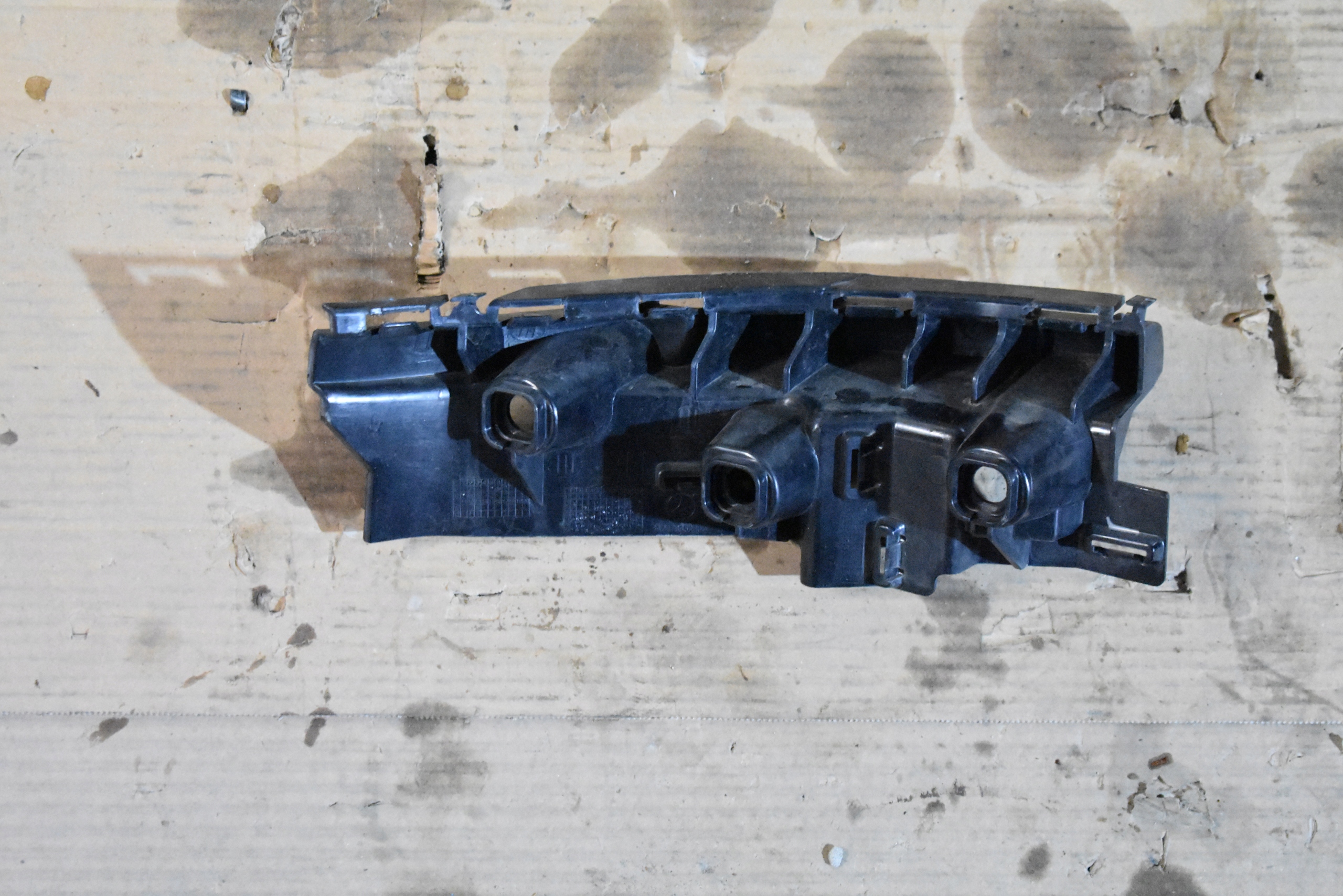 IDEALNY bumper bracket rear right MERCEDES GLB X247 1