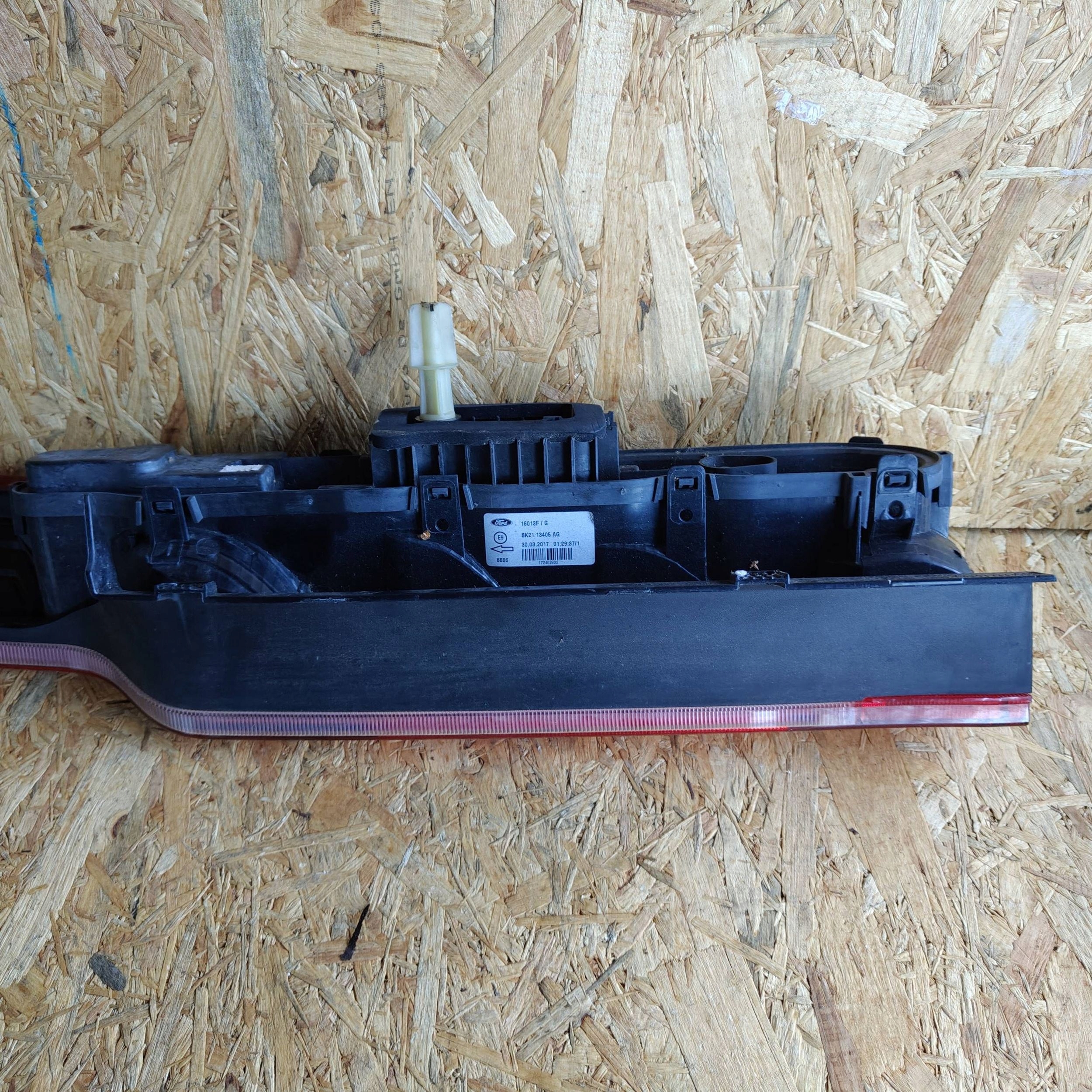 light rear rear part side left Ford Transit Custom BK2113405AG