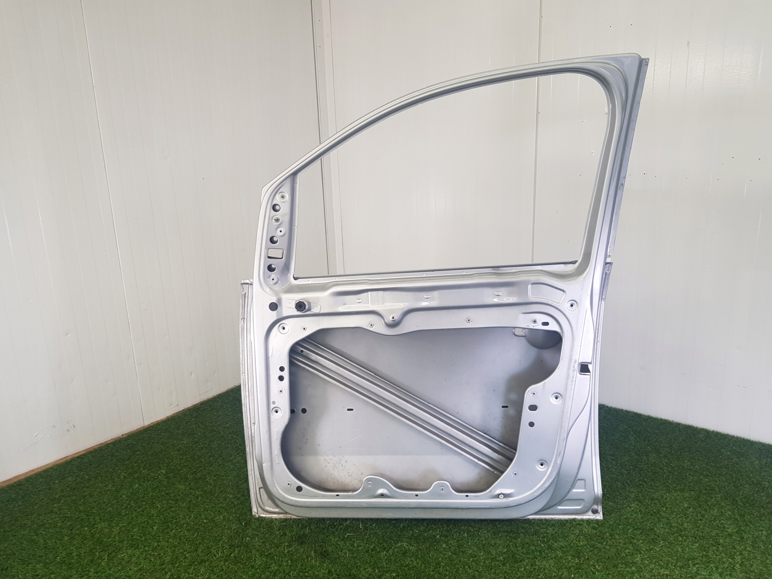 door right front VOLKSWAGEN CADDY 3 2006
