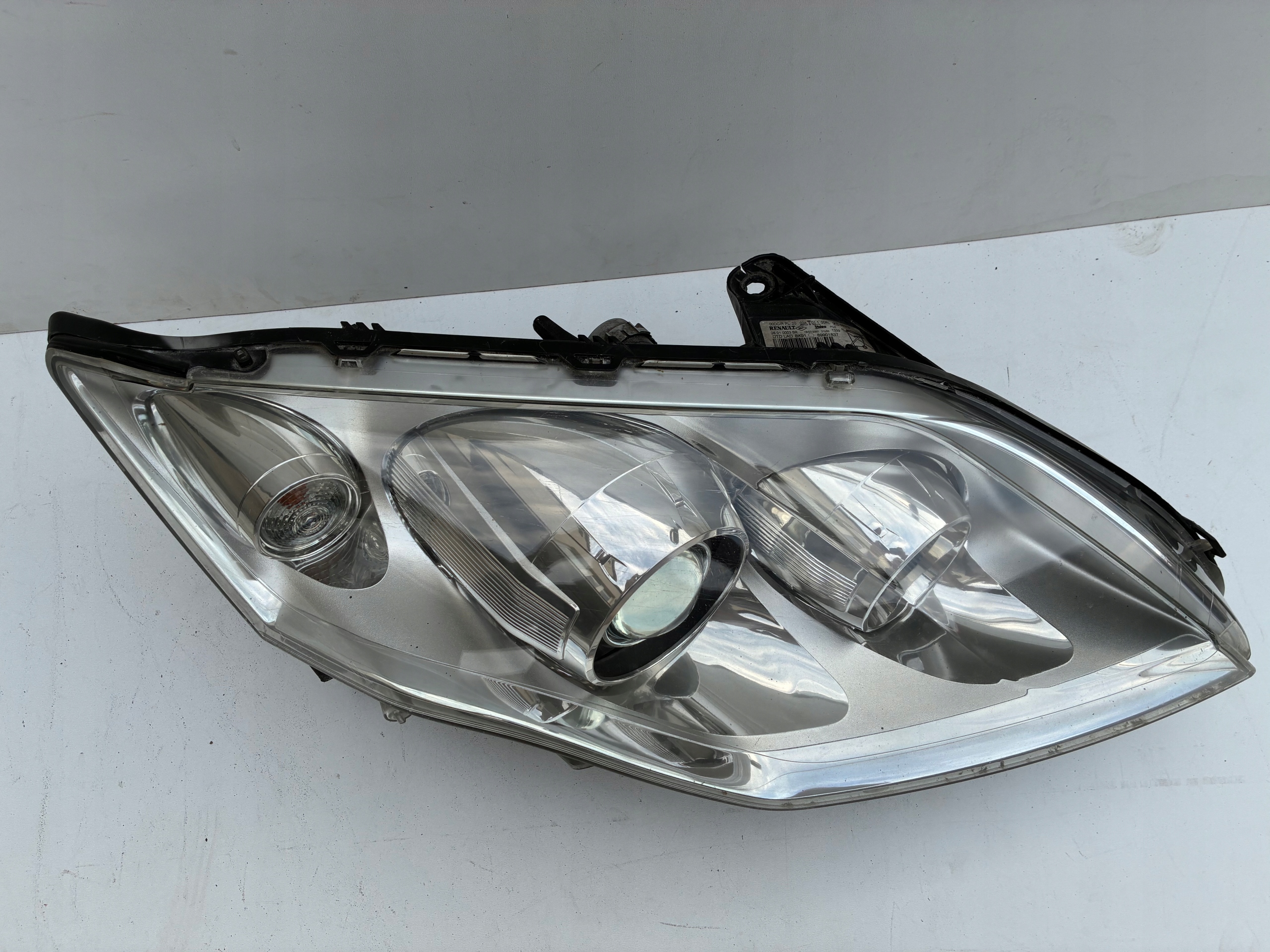 Reflektor light xenon front front right Renault LAGUNA III 07-11r =OEM=