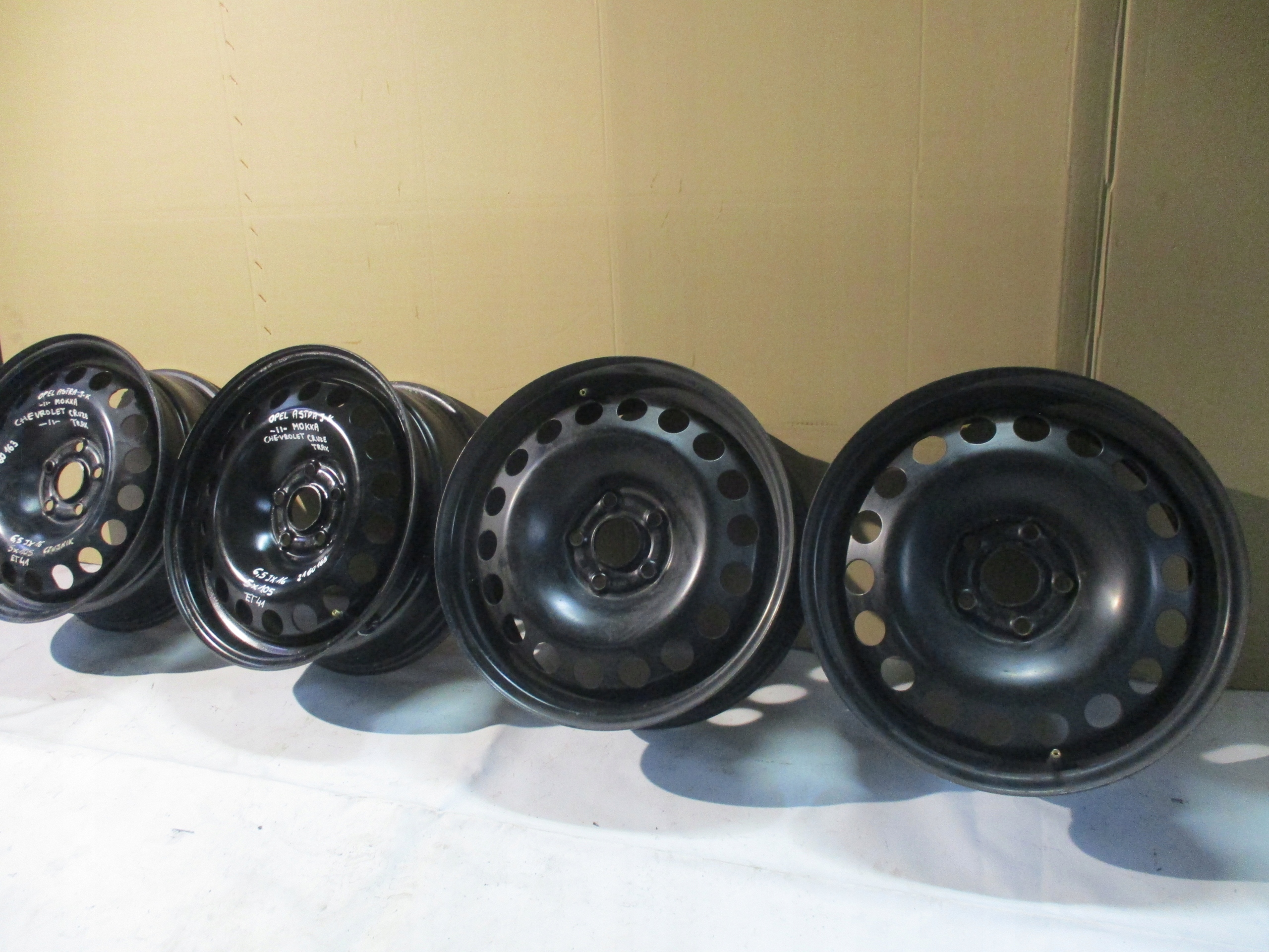 CERCHI Ferro Astra J K Mokka 6,5 16 5x105 ET41