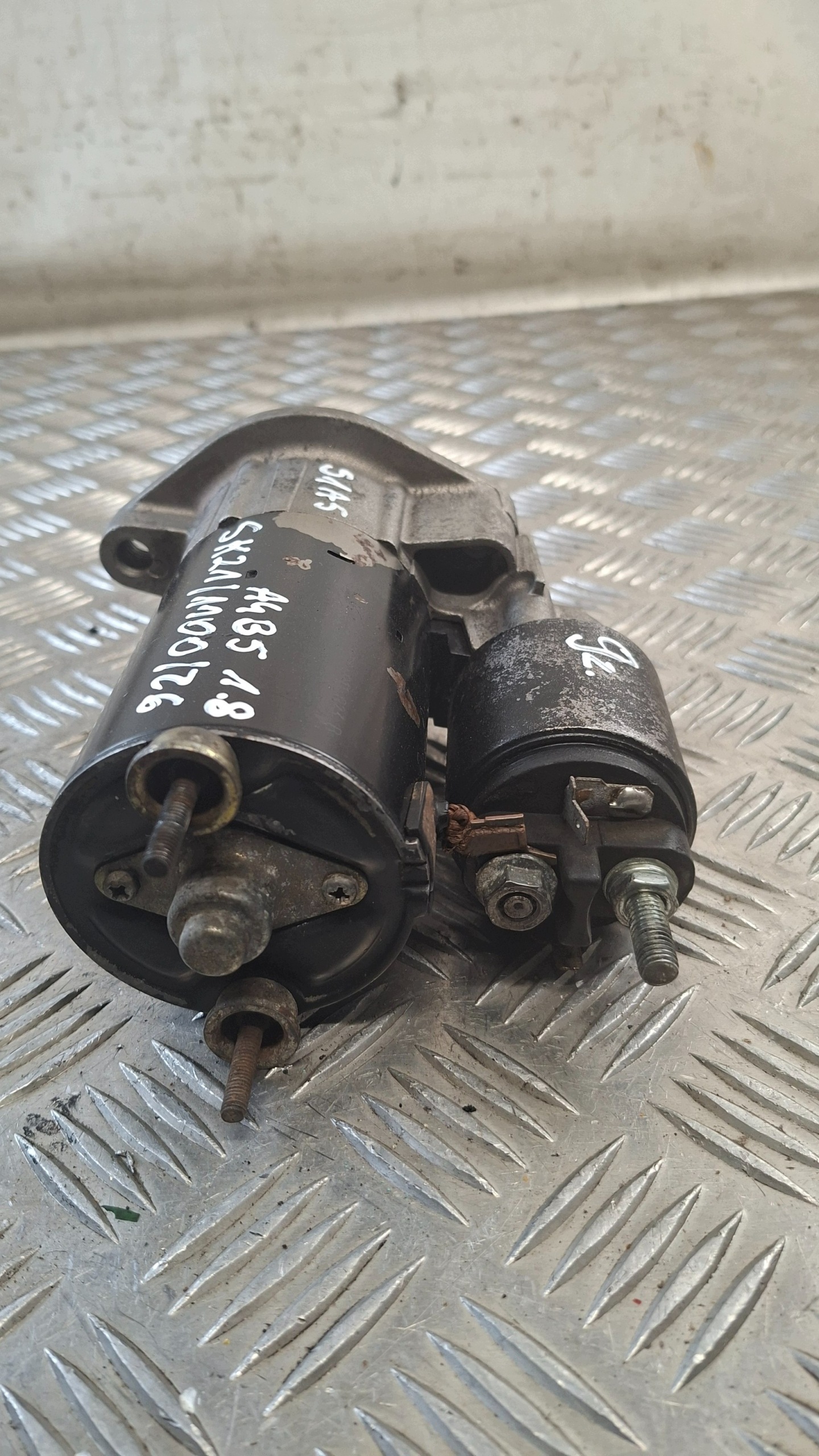 startér 9Z AUDI A4 B5 1.8