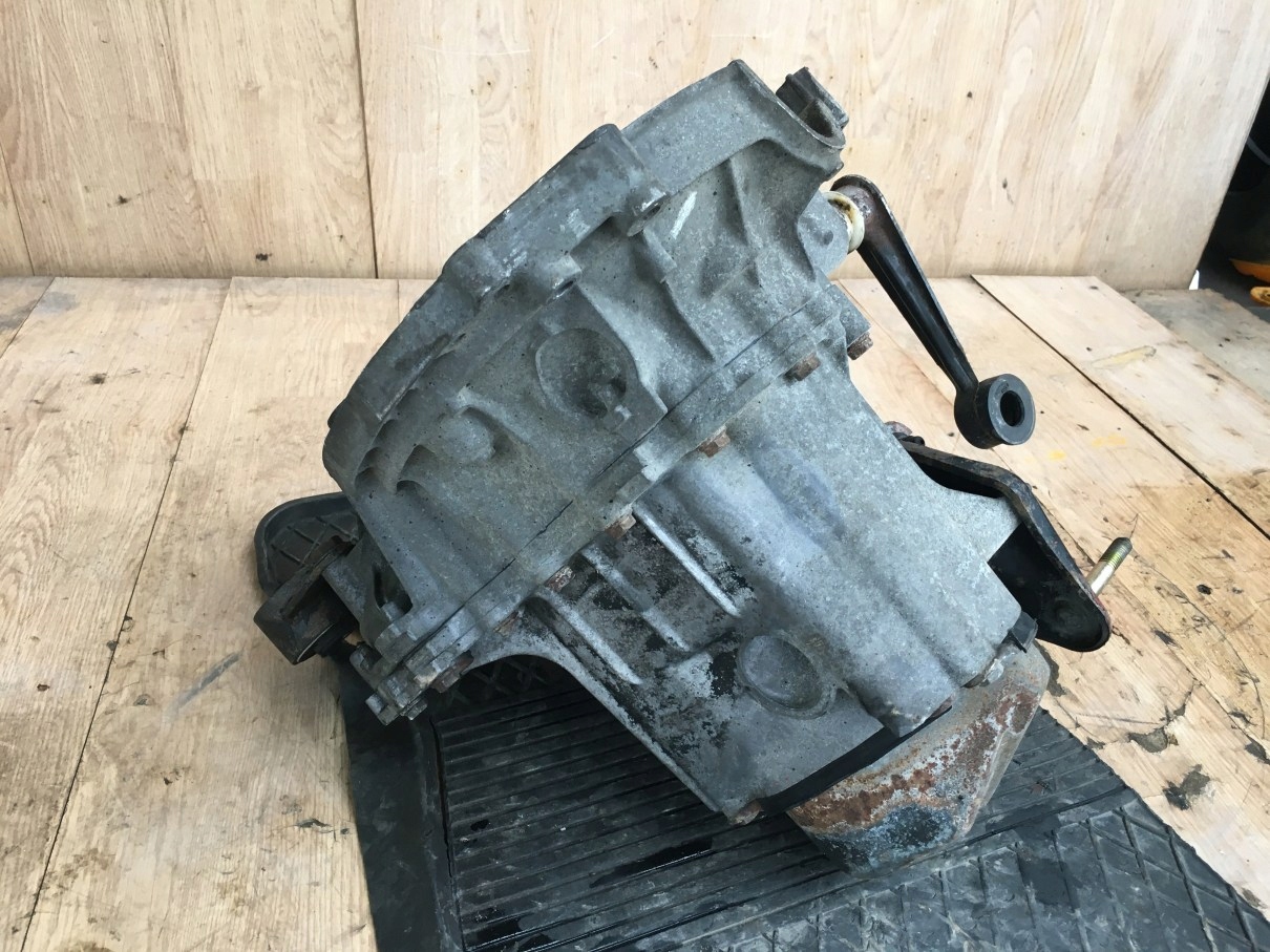 Getriebe PEUGEOT 106 1.1 20CF03