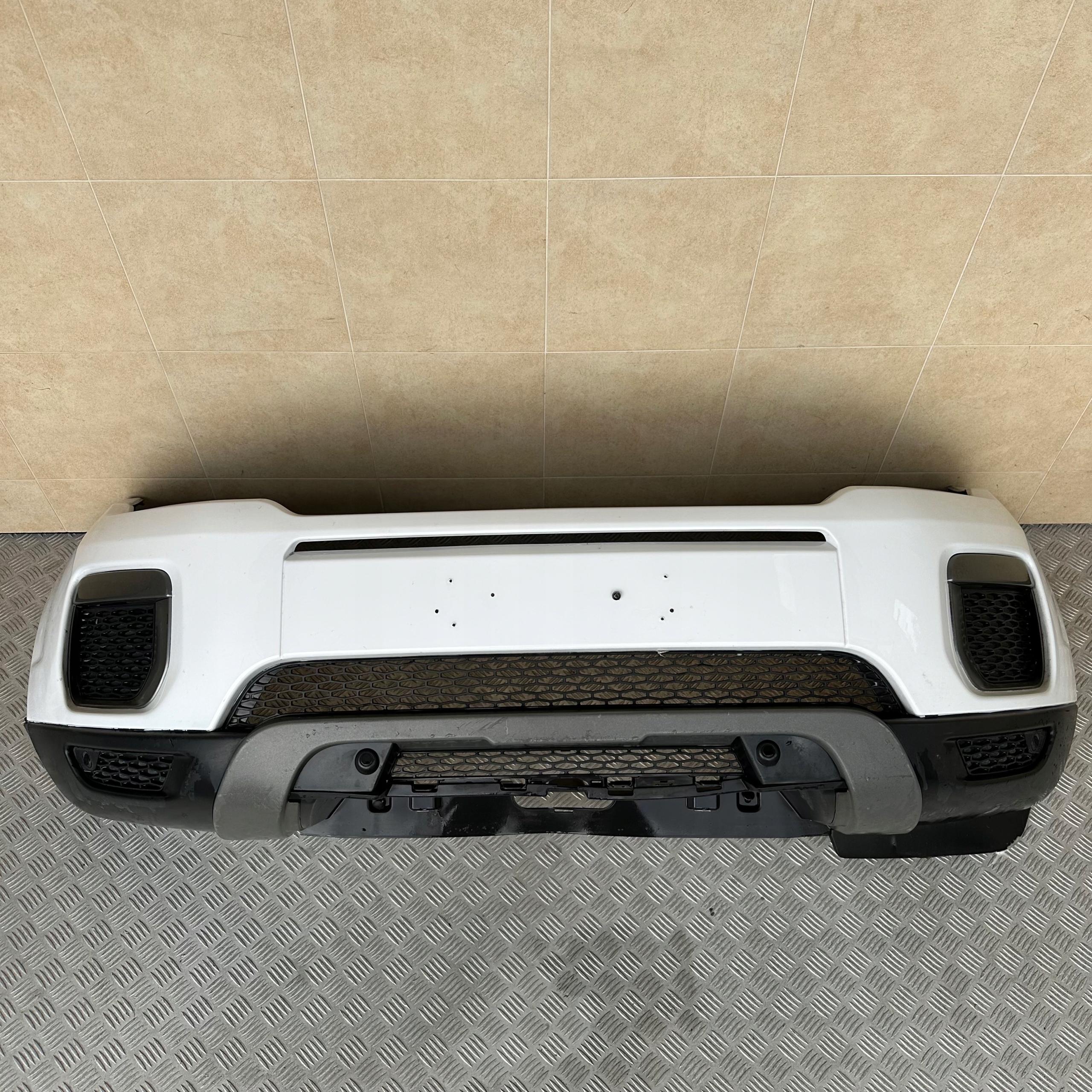 FRONT BUMPER RANGE ROVER EVOQUE 4 PDC 2016 ROK