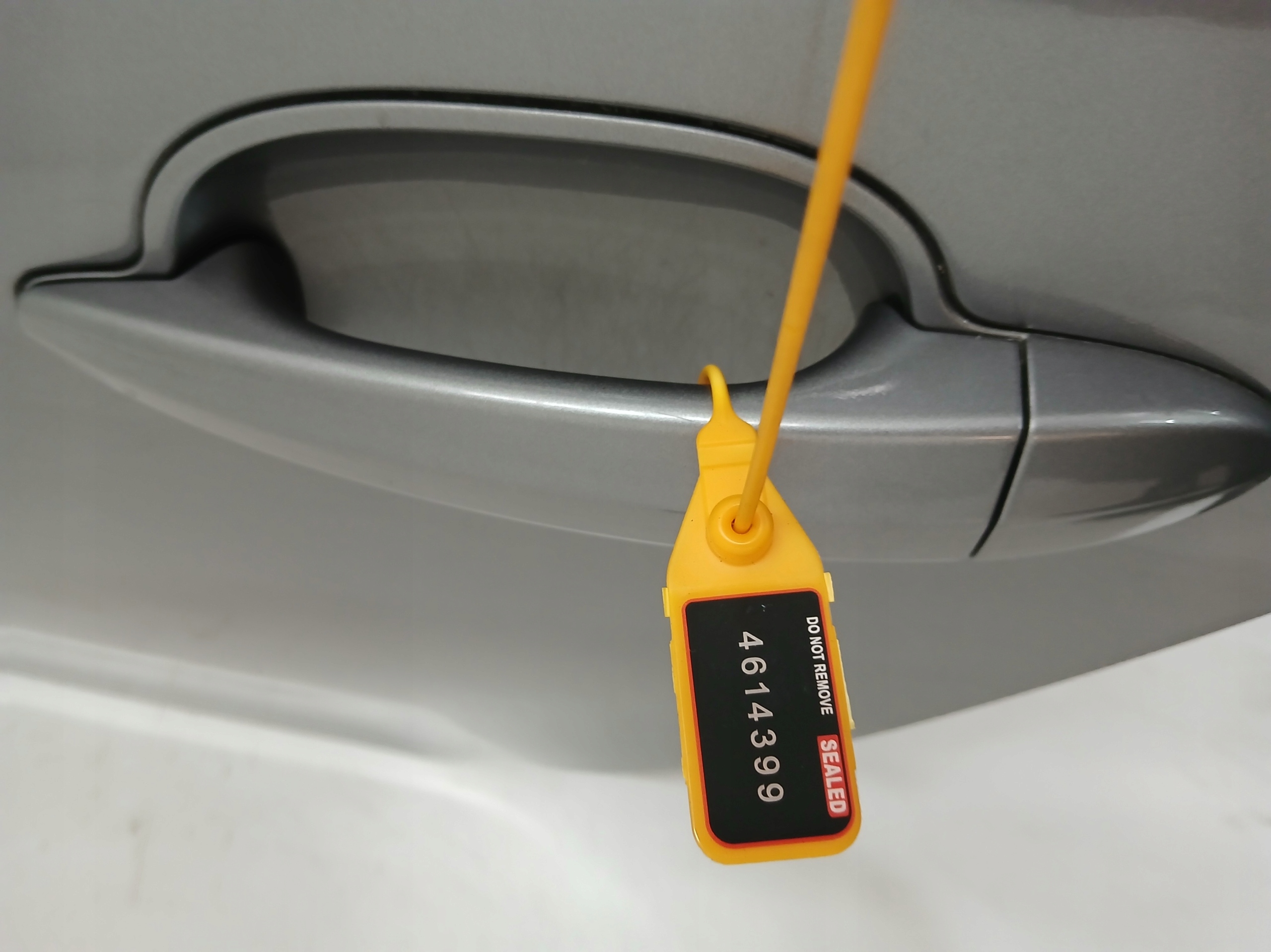 ajtó bal hátsó BMW E61 SILBERGRAU A08/7