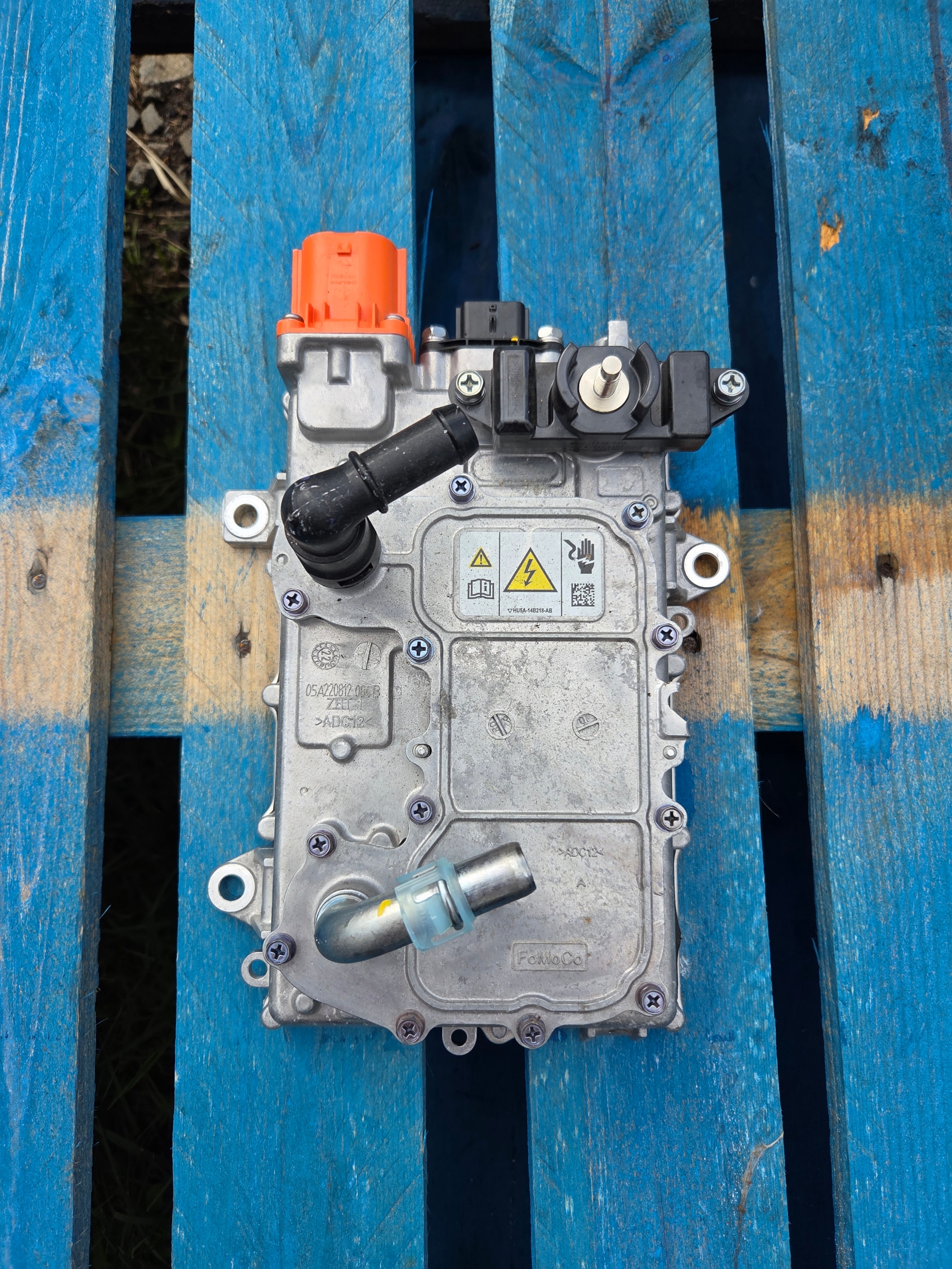 MUSTANG отопление циркуляции webasto PJ9H-18E264-RA HU5A-14B218-AB