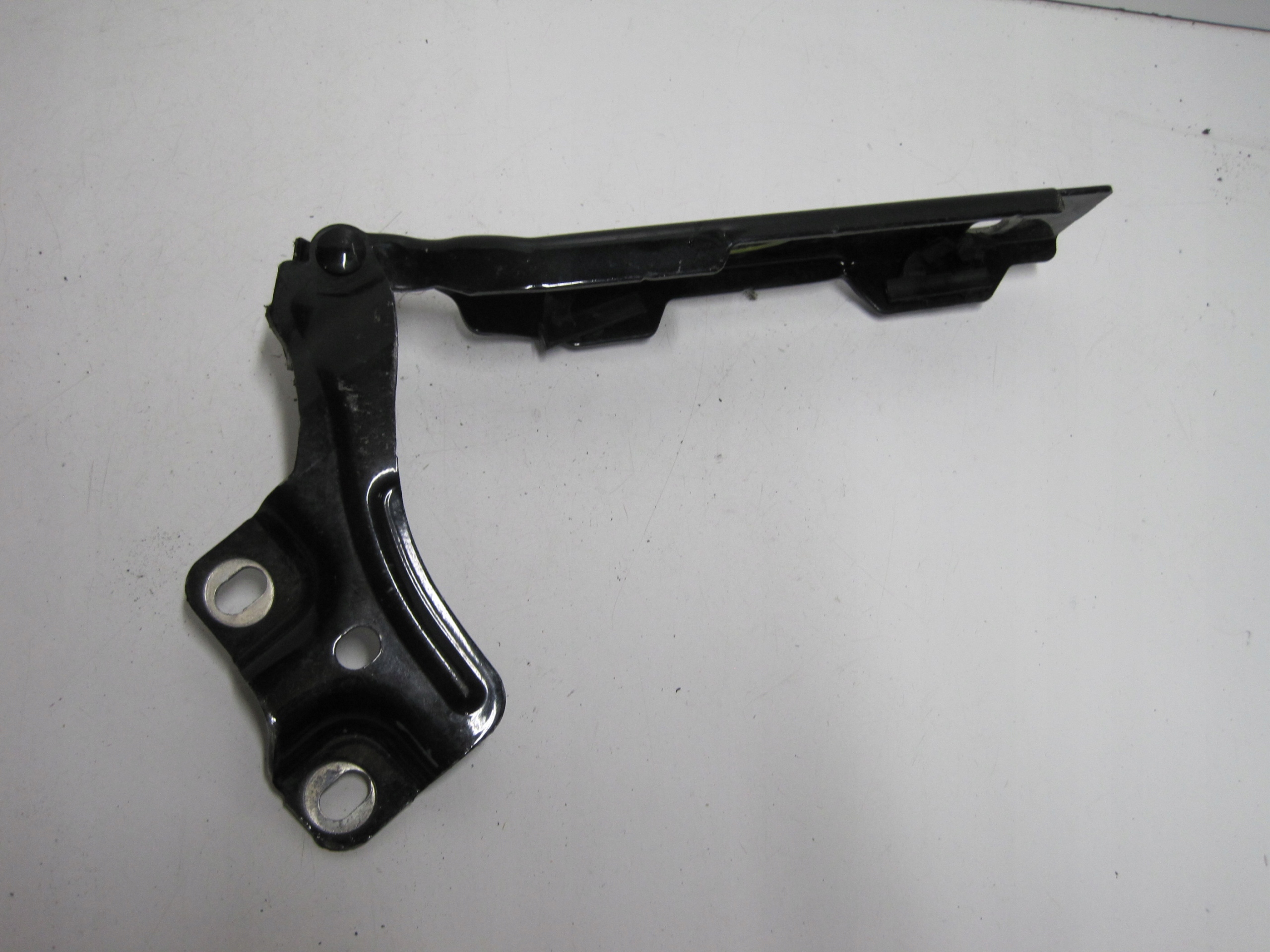 hinge bonnets Audi A1 82A 82A823301 left