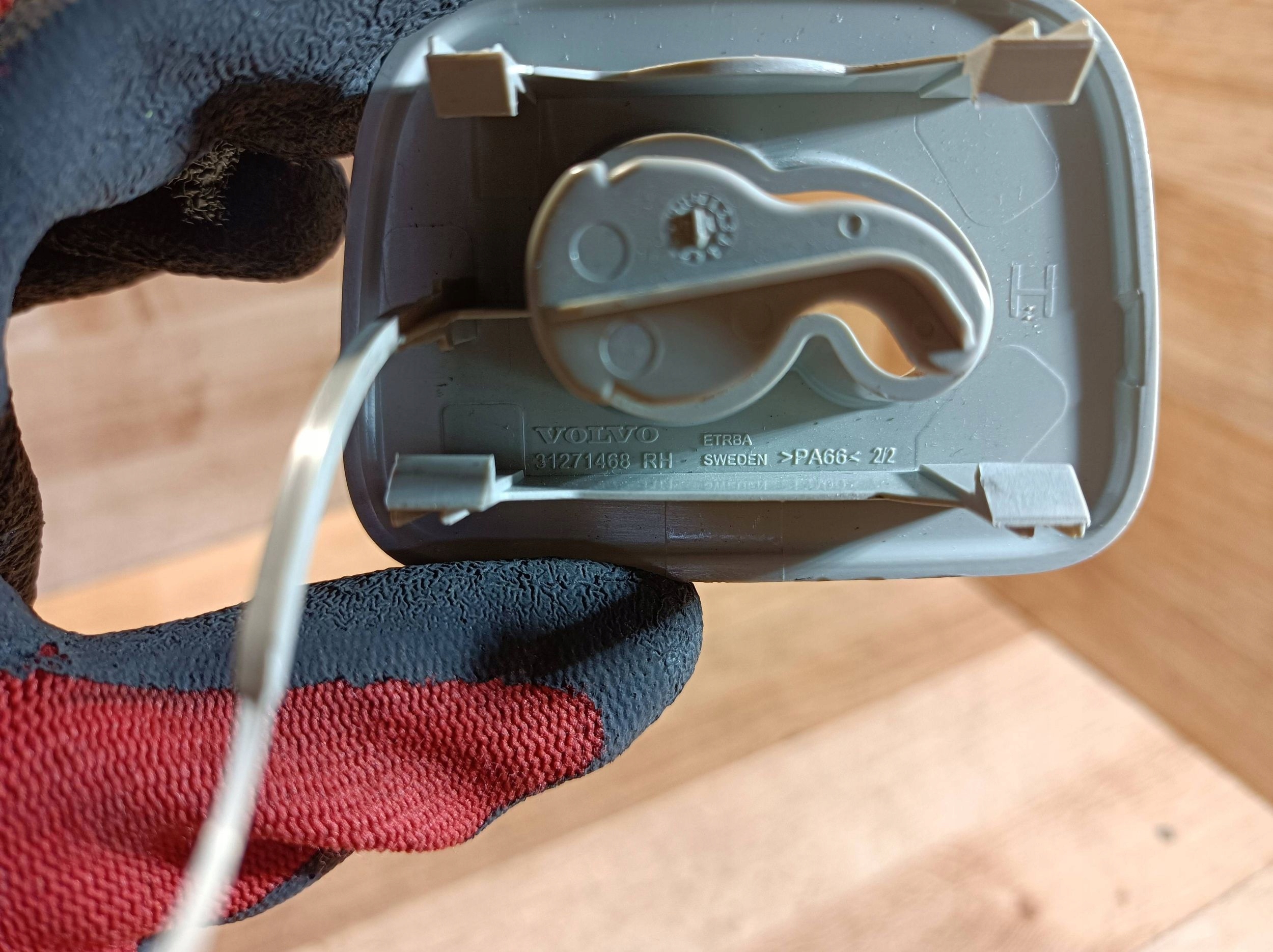 Poignée Support plaque Ciel de toit Droite Arrière Volvo V40 31271468