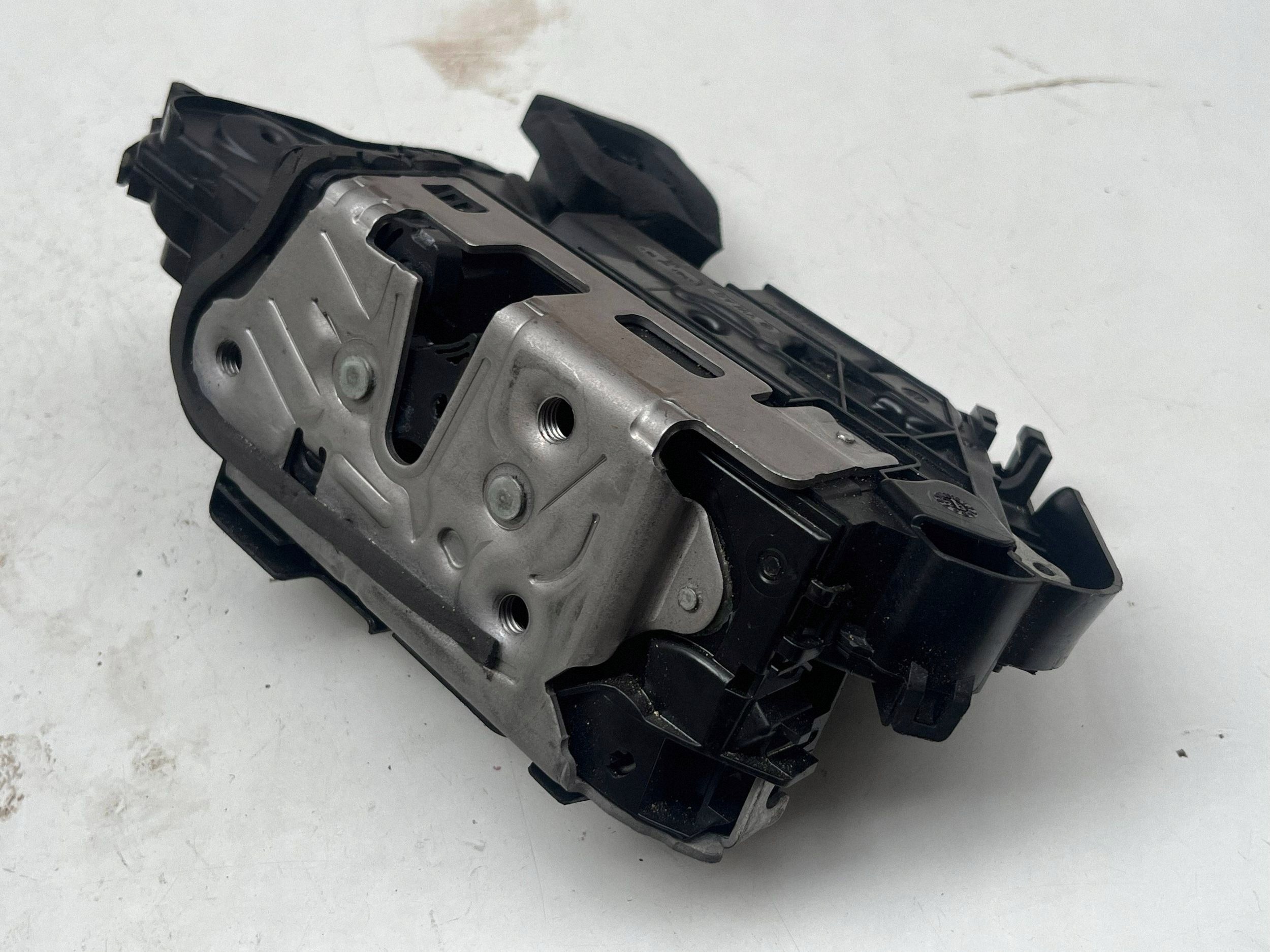 VOLKSWAGEN SEAT SKODA lock door left front 5TB837015D @M