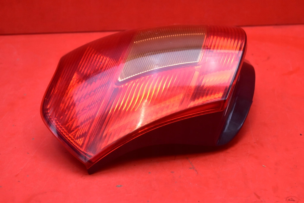 light right rear part rear TOYOTA COROLLA E12 5D HB 00-08