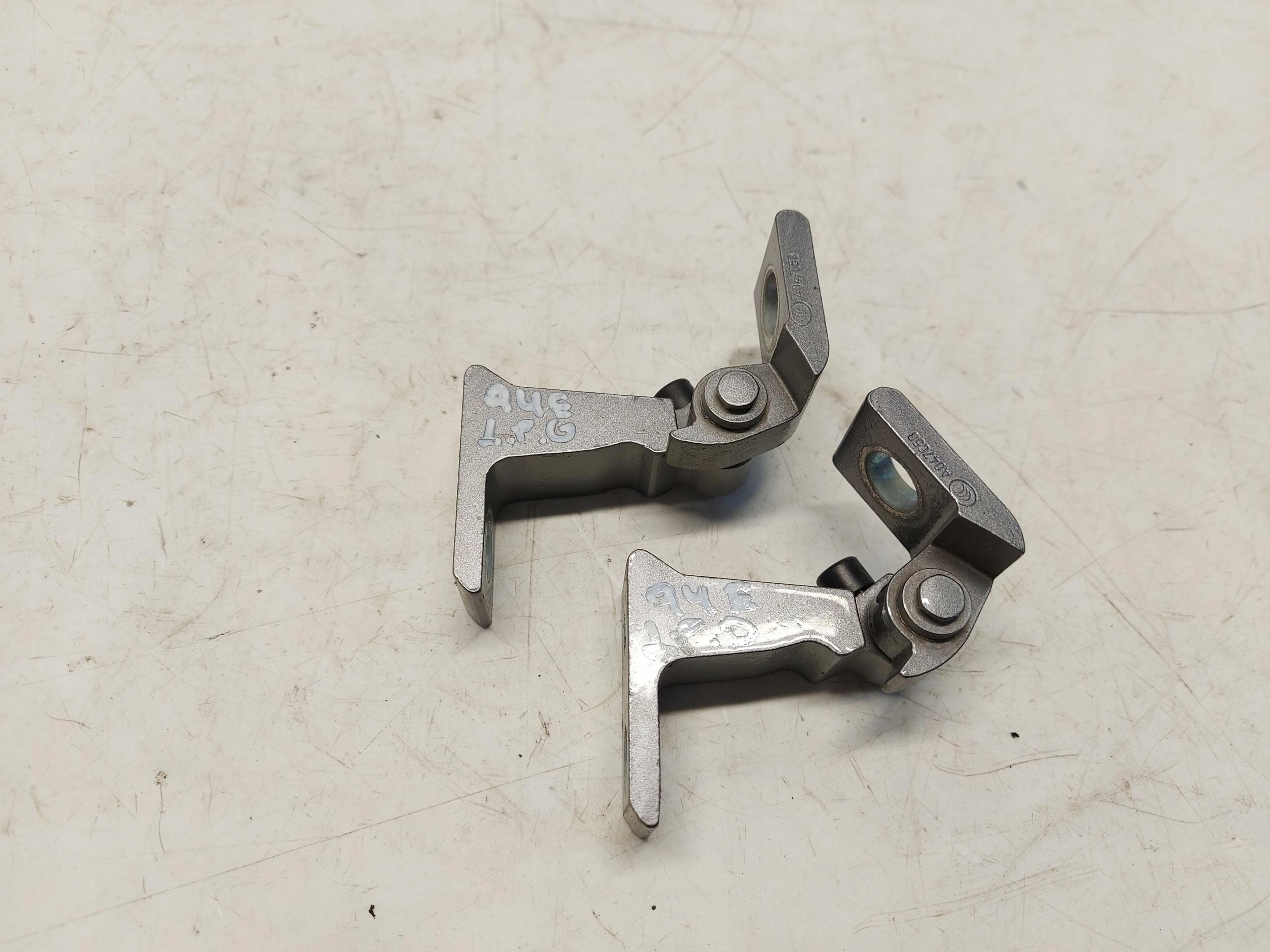 Audi Q4 E-TRON 89A 89E hinge door left front GORA DOL
