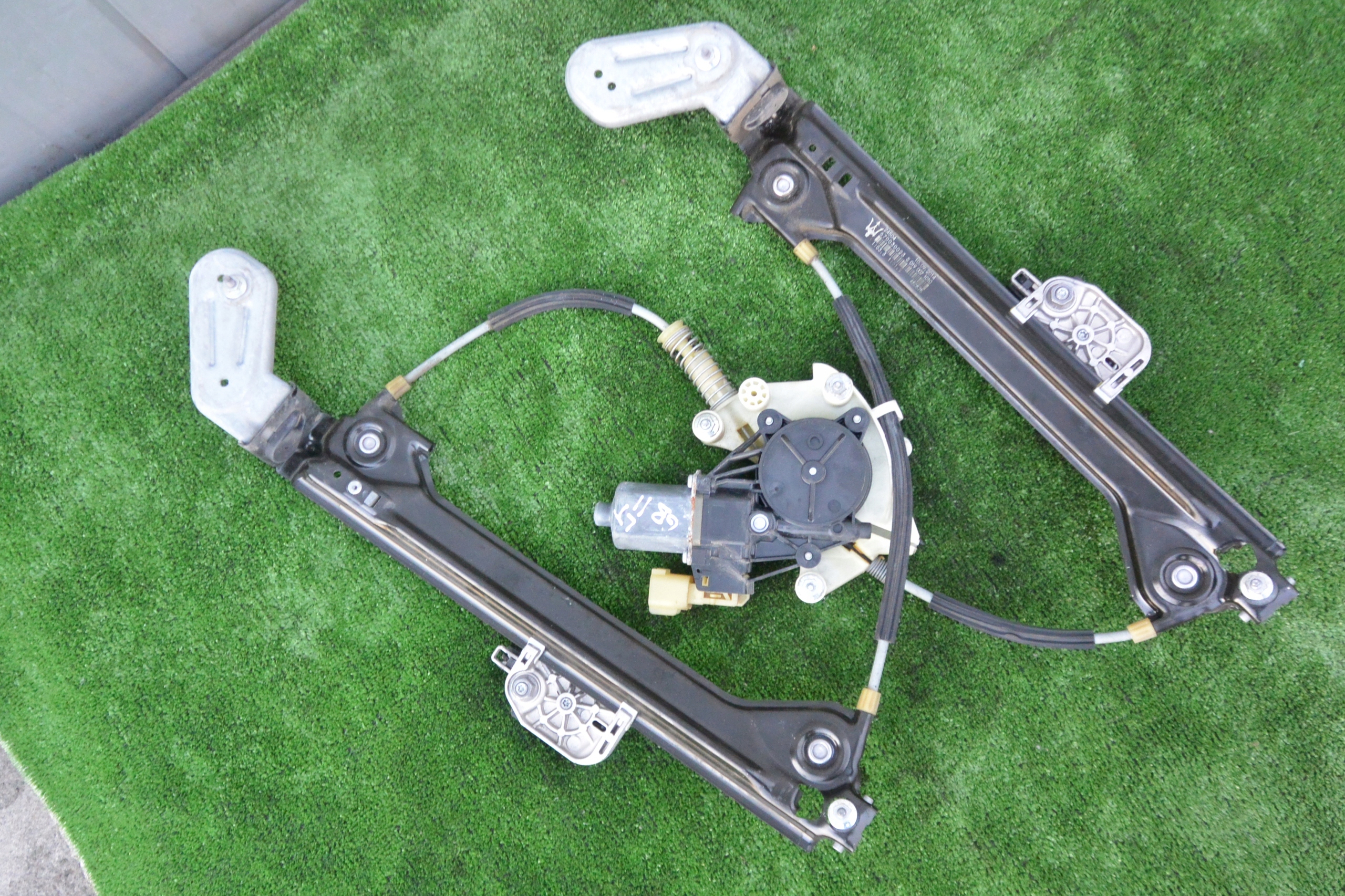 window regulator left rear part MASERATI GHIBLI III