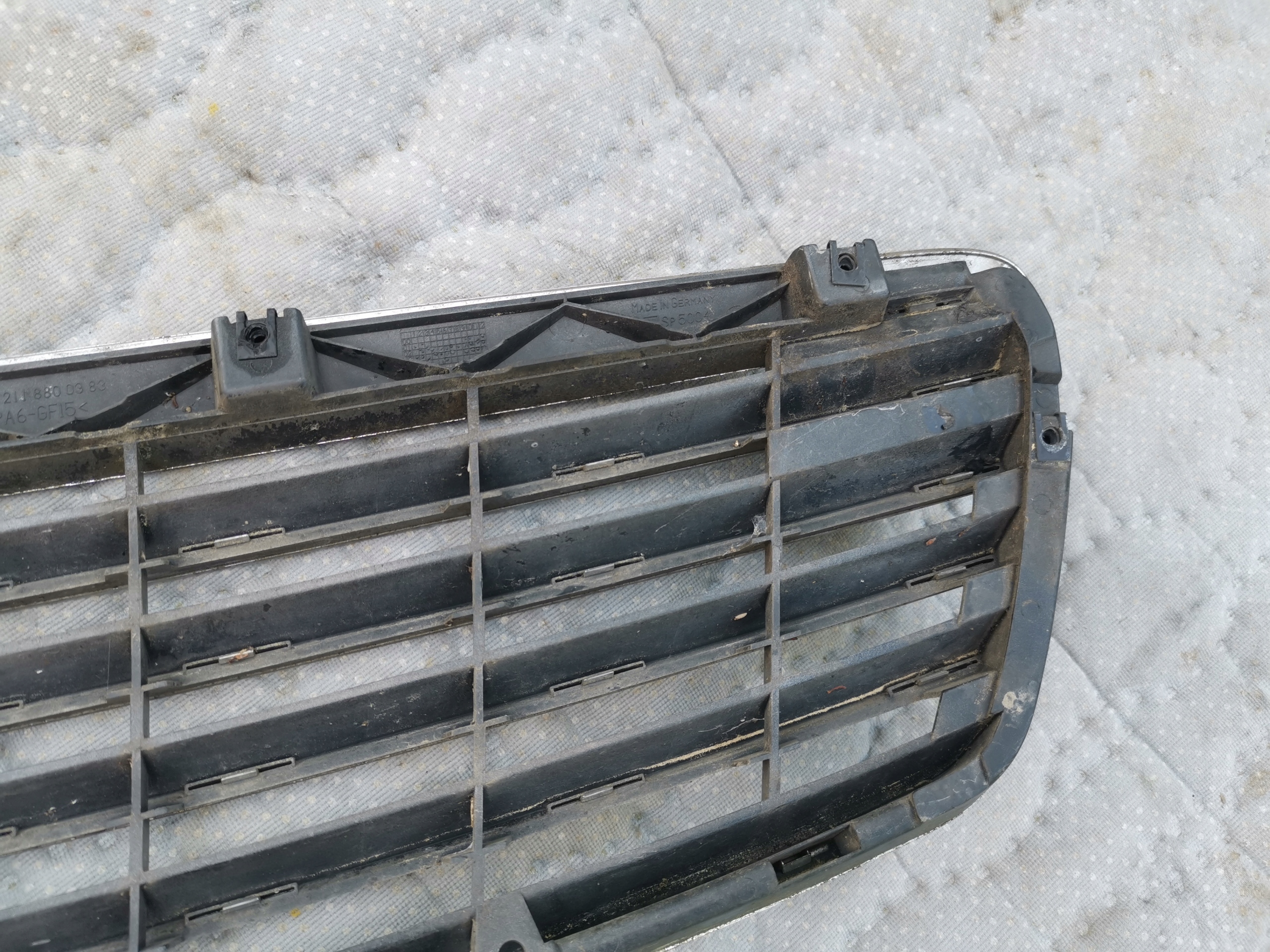 mercedes E-KLASA W211 before LIFT grille front CHROM A2118800383