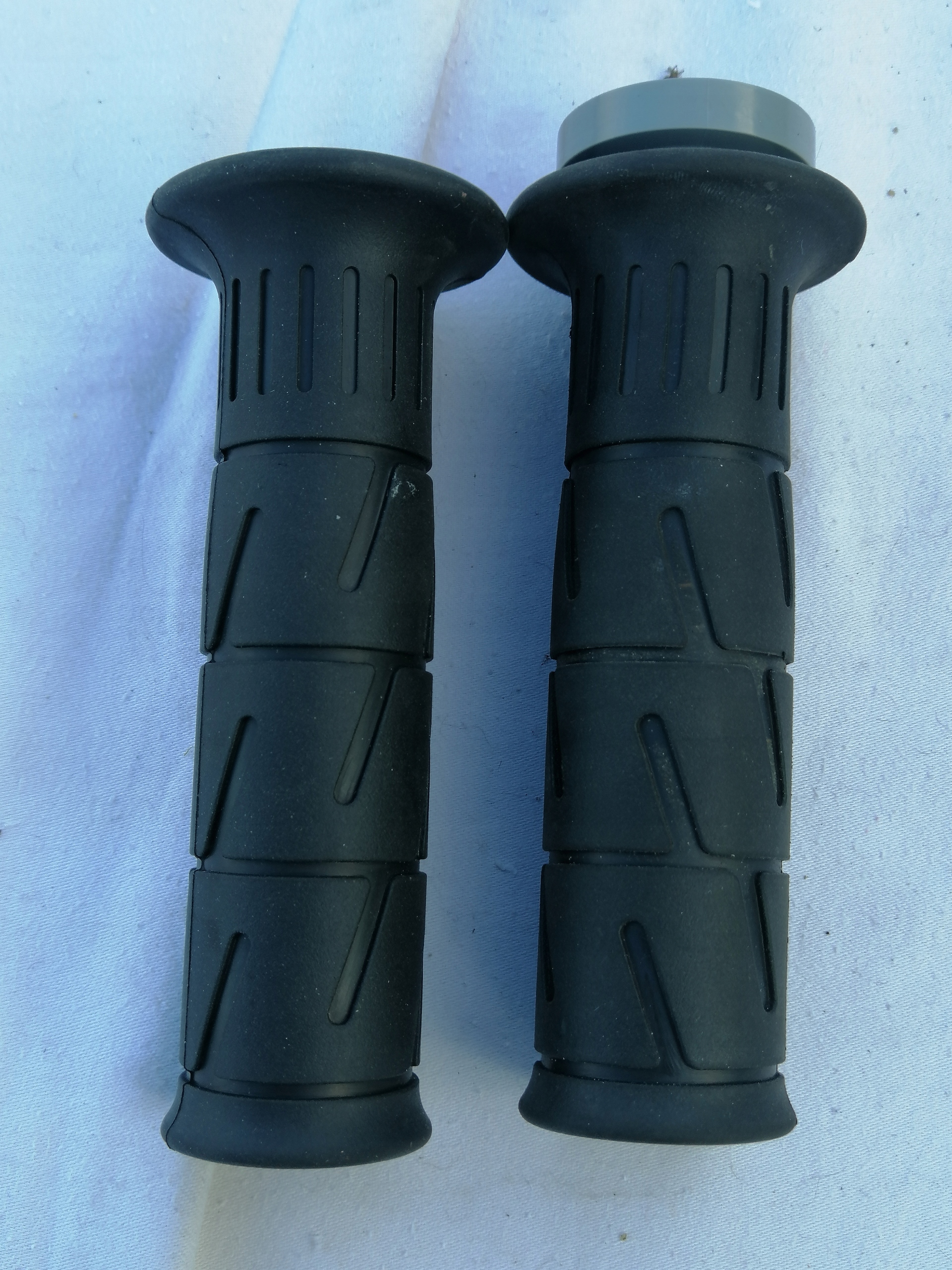 SUZUKI GSX1300 GSF GSR MANETKI ORG