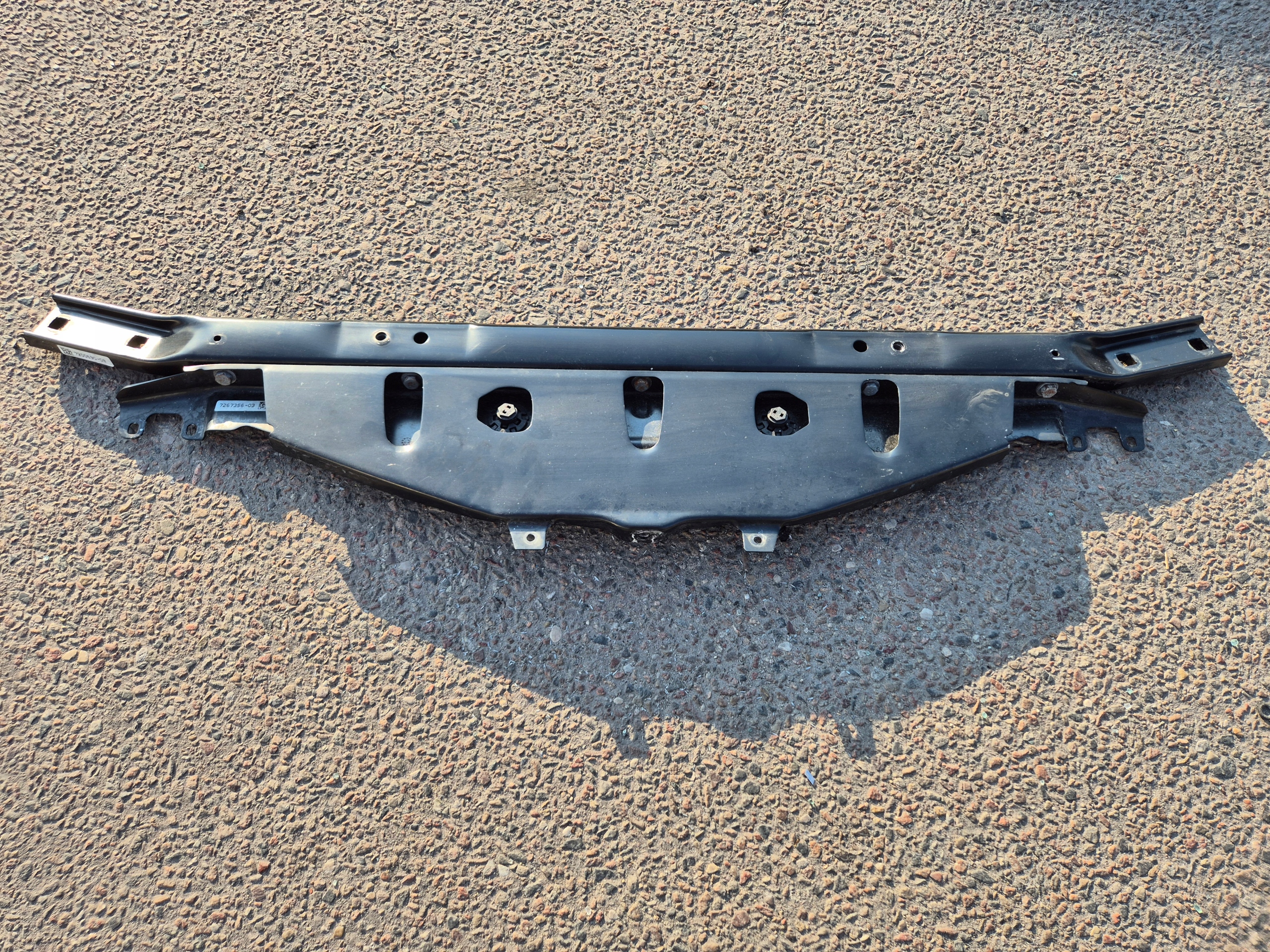 support panel for radiators pillar upper 7267356 7200690 BMW F10 F11