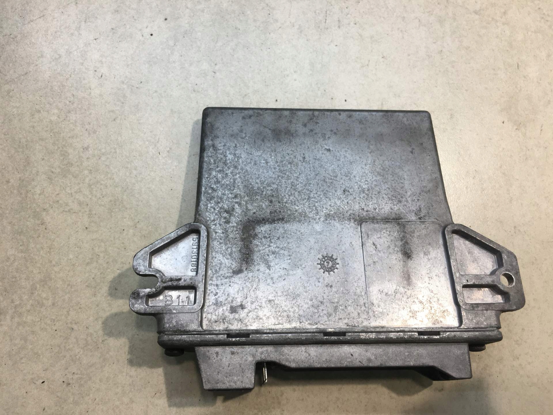 unité de commande électronique uce moteur KANGOO et 1.9 D 7700104956