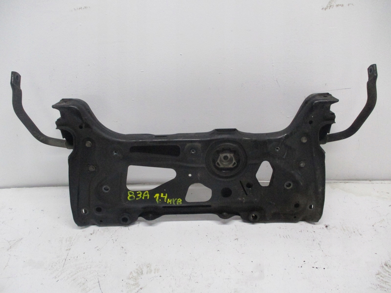 axle beam axle beam subframe AUDI Q3 83A