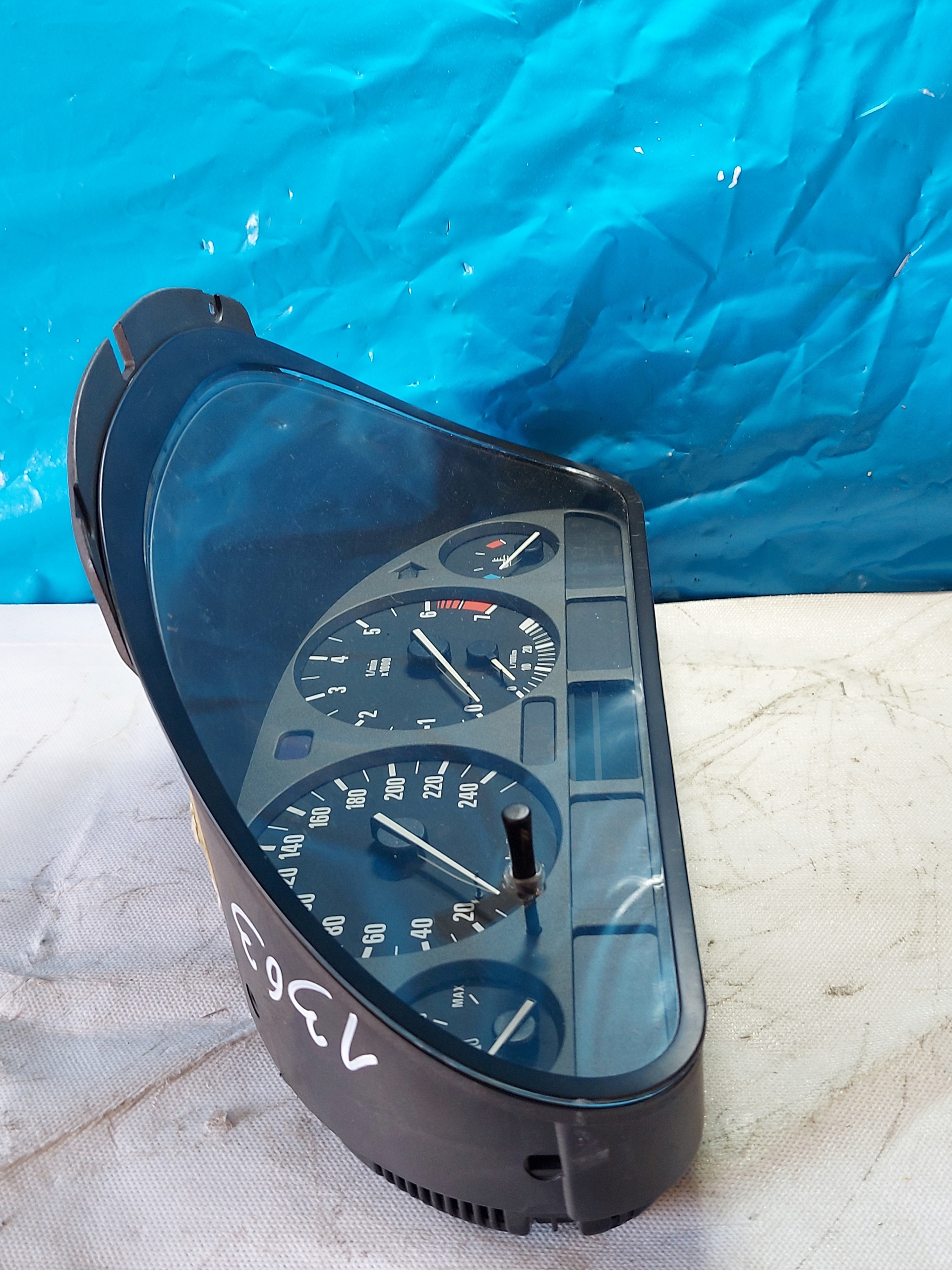 dials clock BMW 520 E39 62118379669