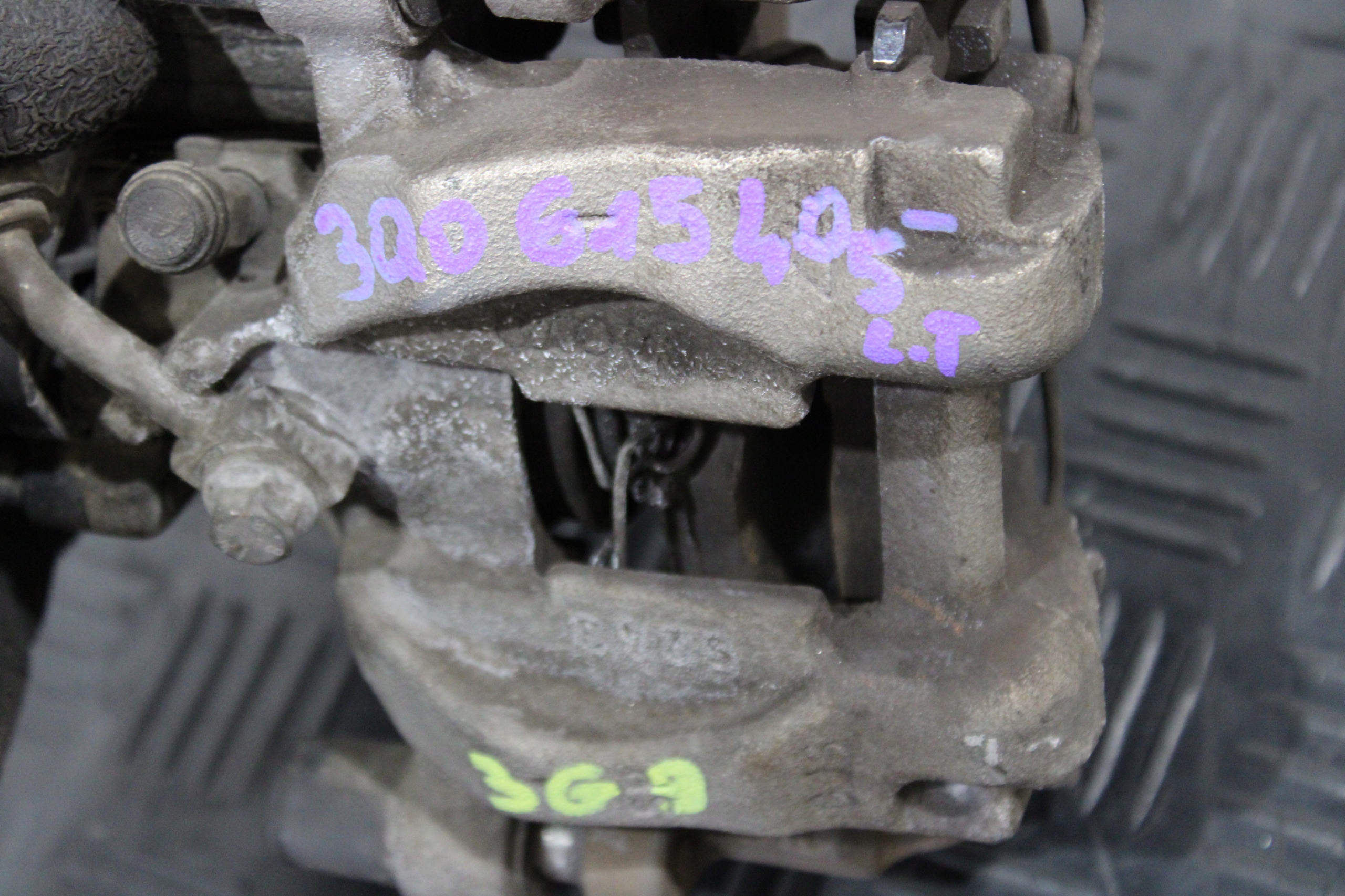 caliper brake left rear part 3Q0615405E VW PASSAT B8 3G0 3G9
