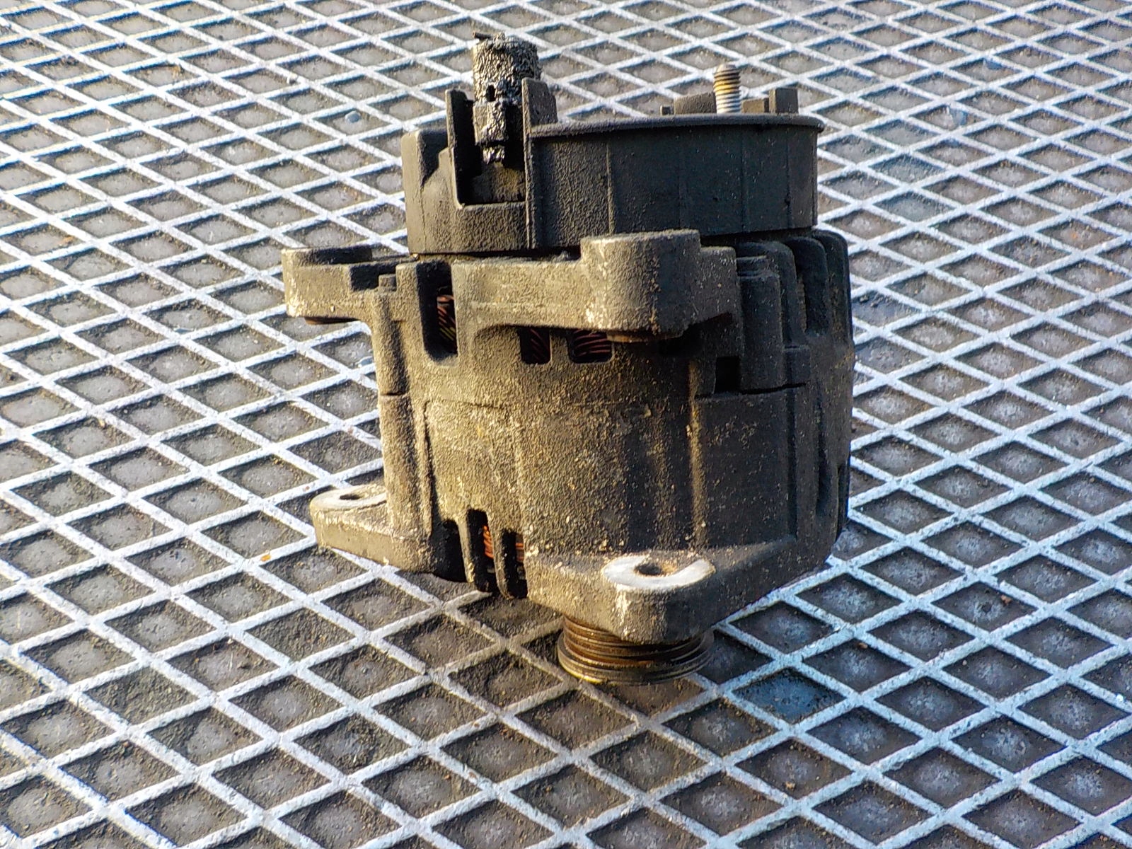 RENAULT TRAFIC 2.0 DCI ALTERNATOR 8200404459E