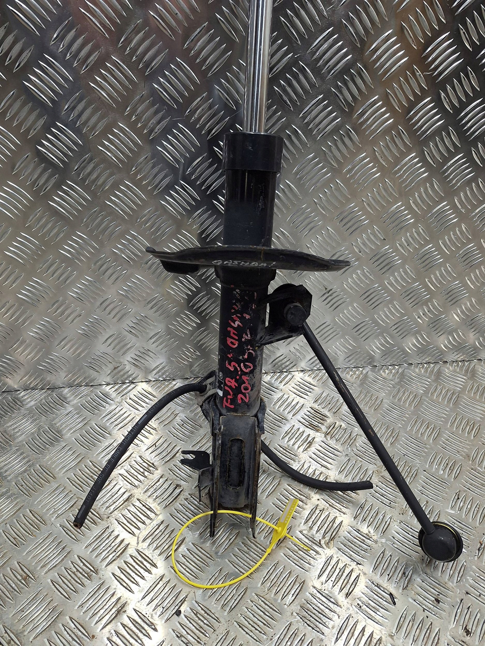 shock absorber left front NISSAN QASHQAI J10 07-14