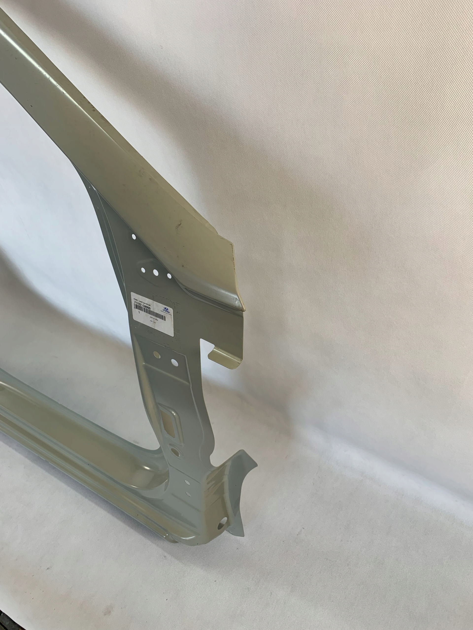 pillar A B threshold right Hyundai I20 II 14-20r 71122C8000 05.25