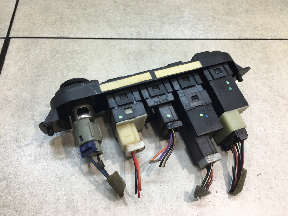PANEL Bouton CHRYSLER PT CRUISER 2.2 CRD
