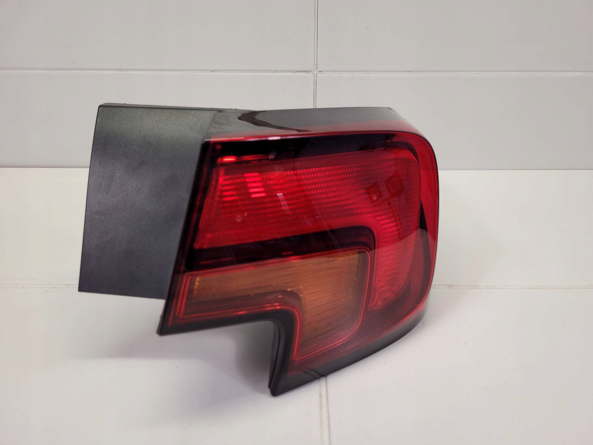 Licht hinten rechts Seite Opel Astra K 2017 5110