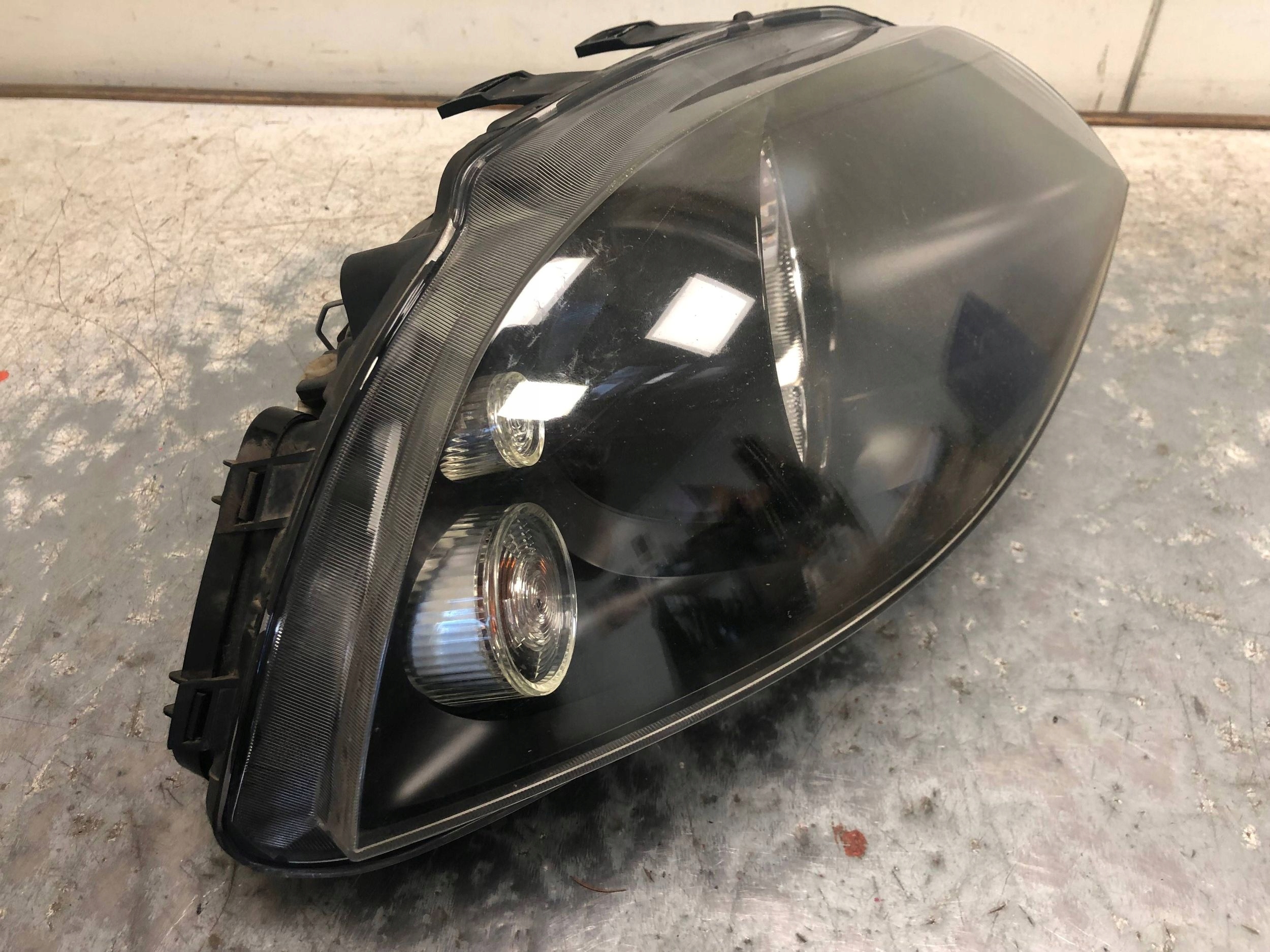 light right front SEAT IBIZA III