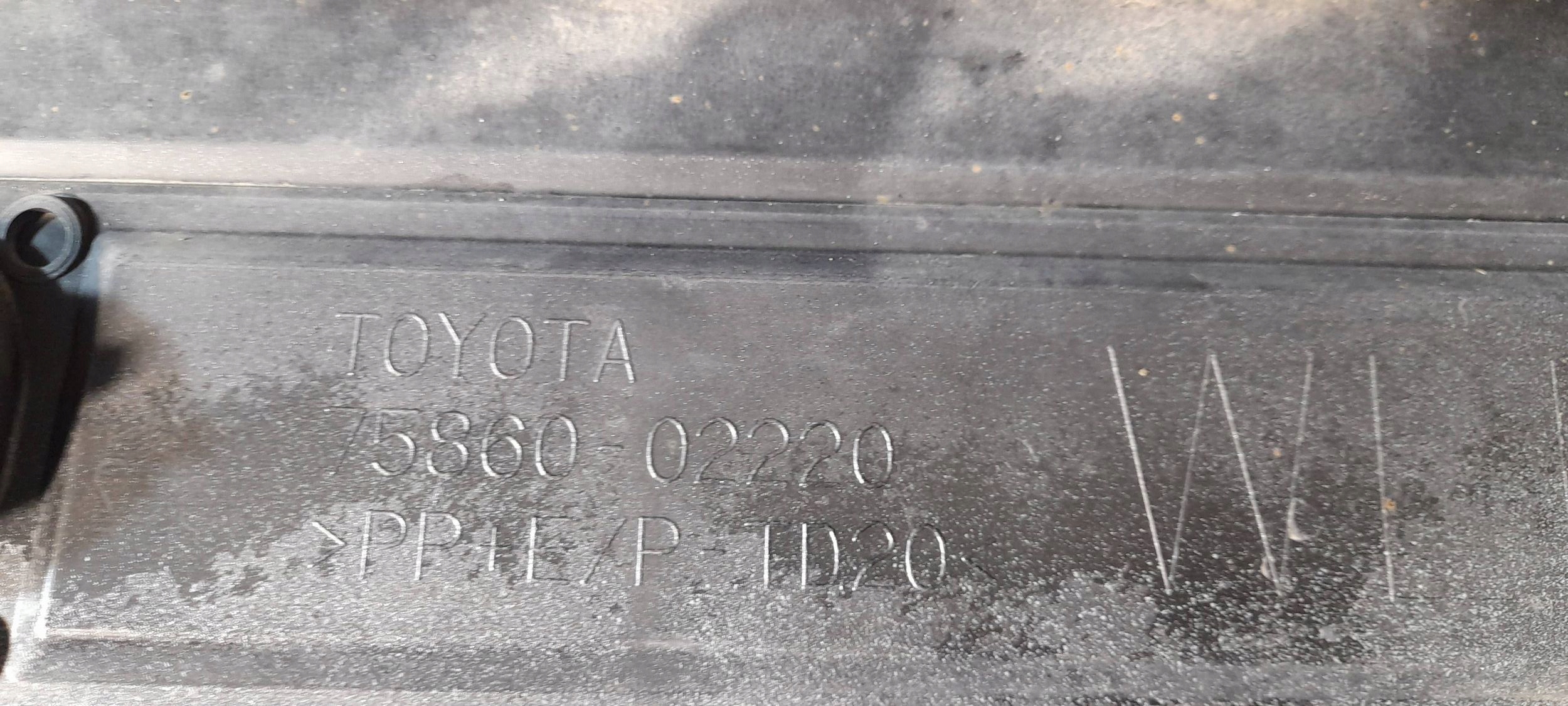 Toyota Corolla E21 Kombi moulding threshold left 7586002220 1G3 (LS12)