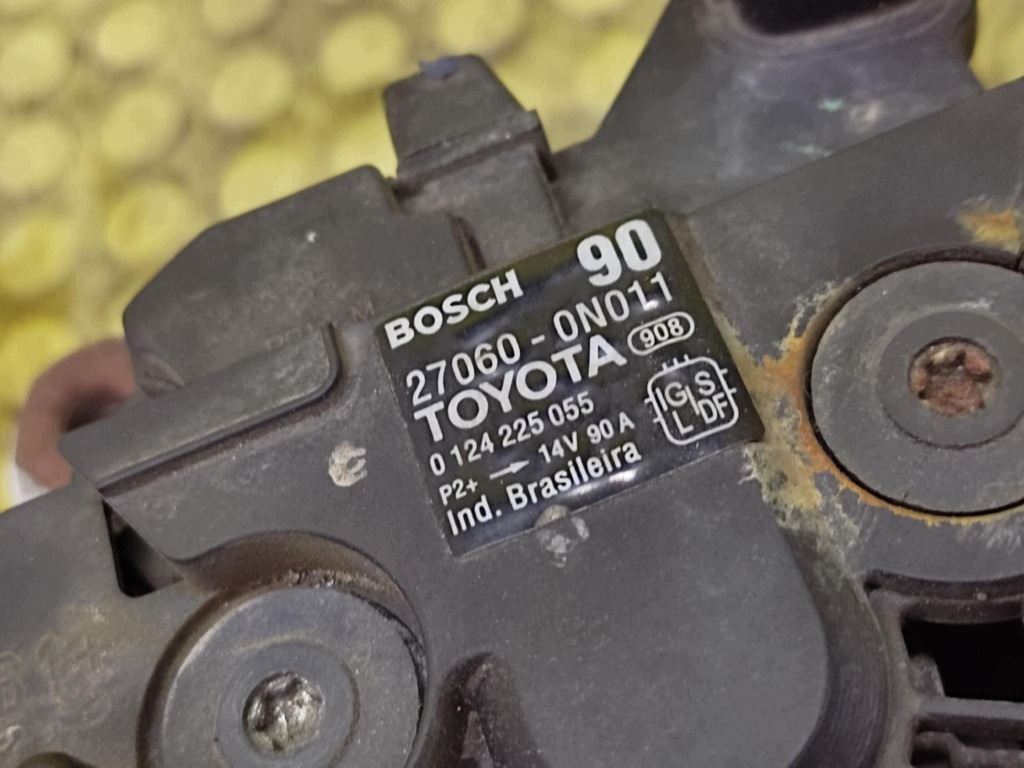 TOYOTA YARIS II 1.4 D4D ALTERNATOR 270600N011