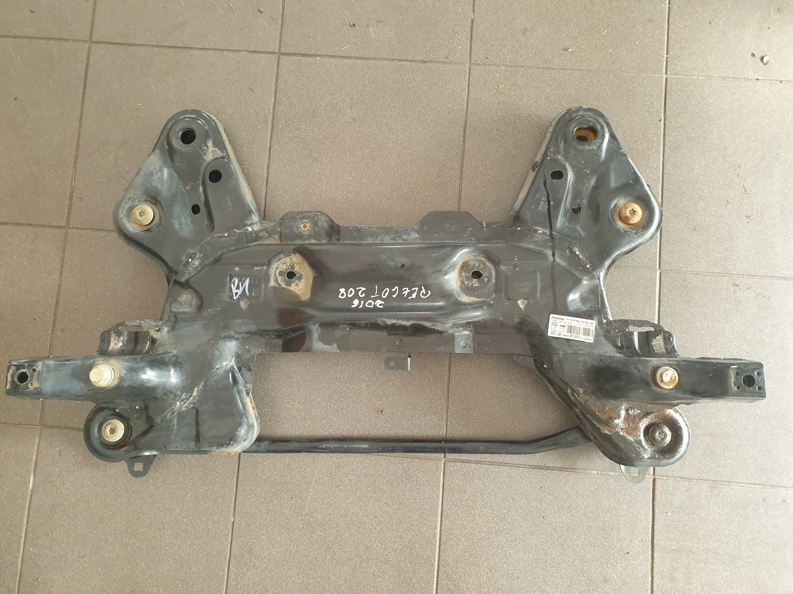 axle beam axle beam subframe PEUGEOT 208 2013