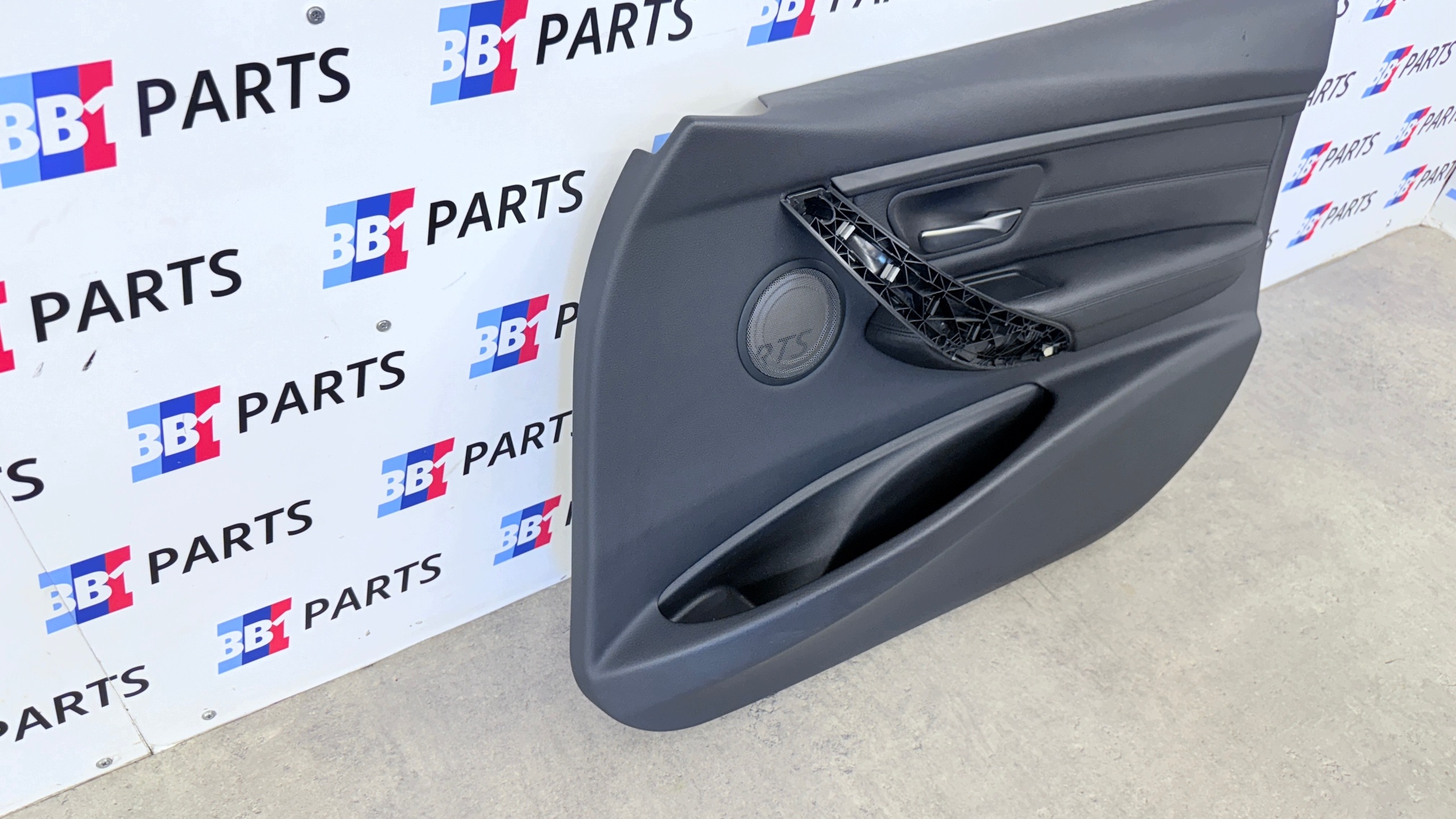 BMW F30 F31 side right front front AMBIENT black leather DAKOTA