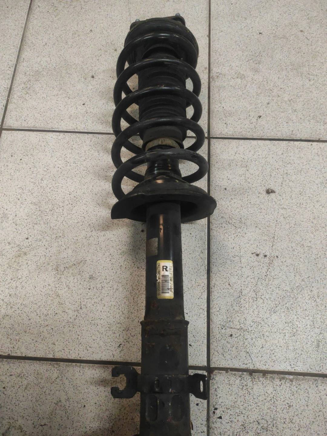 shock absorber front right side Mazda CX-9 facelift 2010 2A21006-A