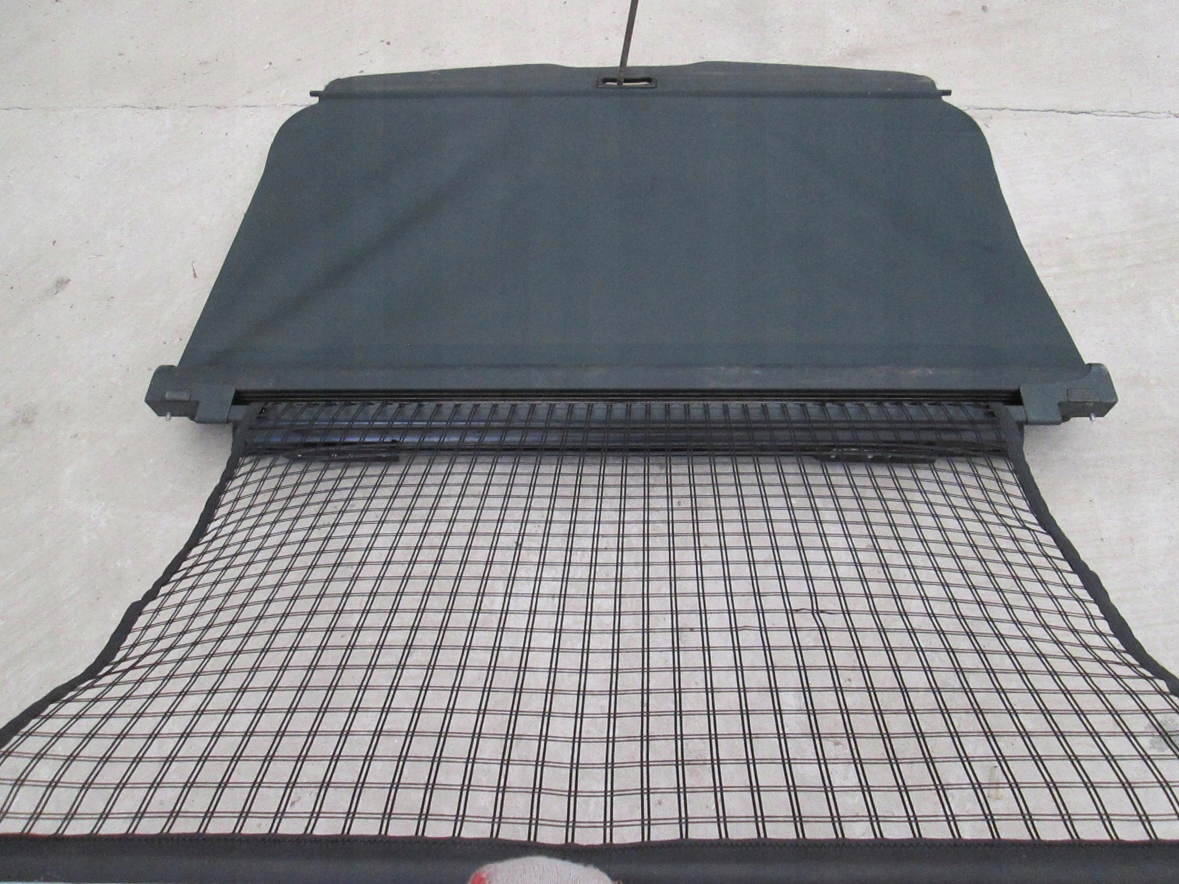 BMW E39 KOMBI blinds boot plato CIEMNA green