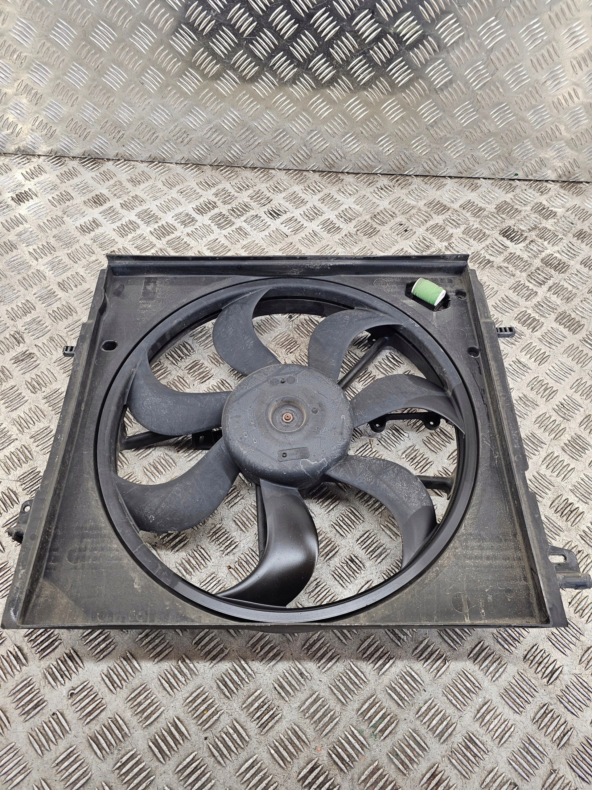 ventilátor NISSAN QASHQAI J11 214814EB0A