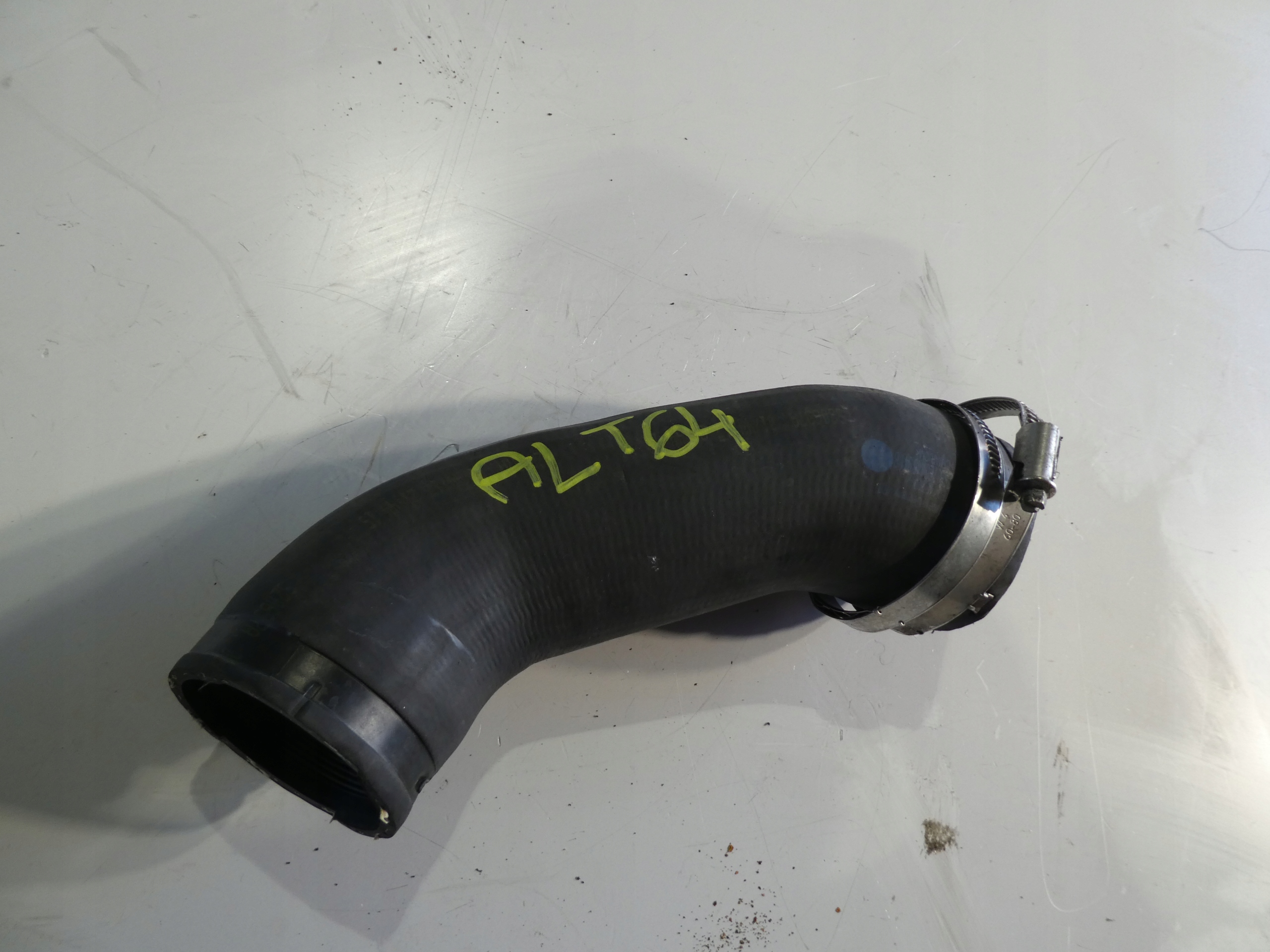 VW T5 LIFT trouba intercoolera 7E0145941