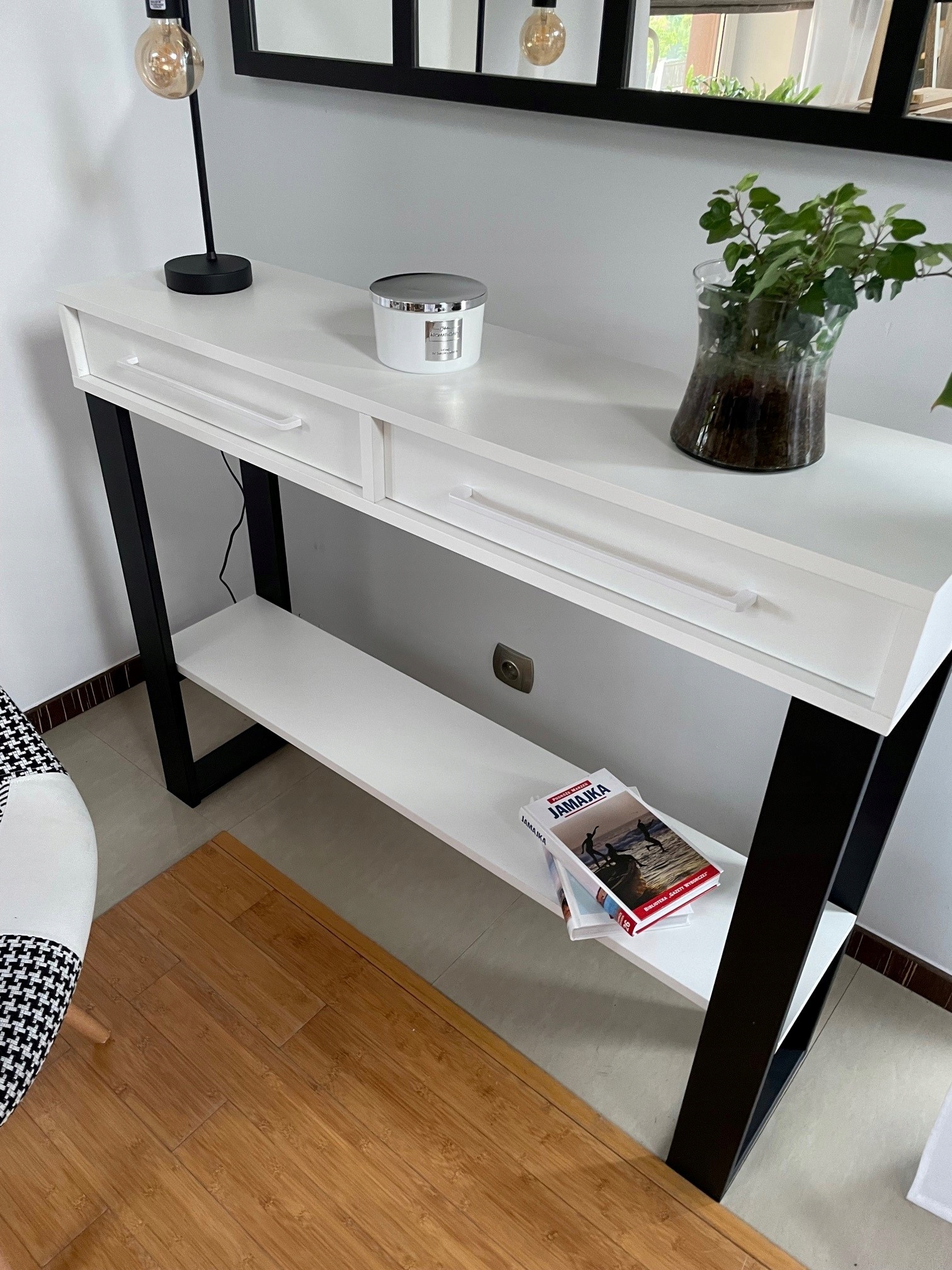 KONSOLA LOFT BIAŁA Z SZUFLADAMI I PÓŁKĄ 100x30x94 Marka Tabello-Decor