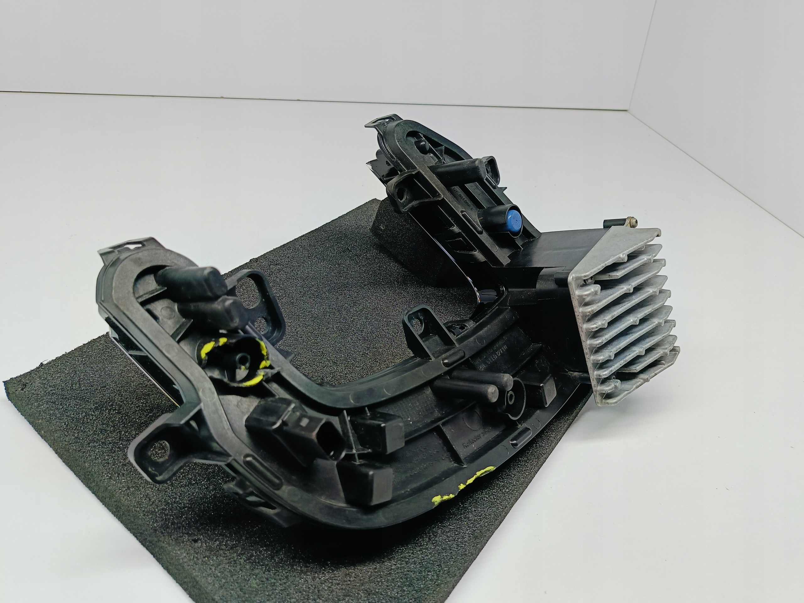 vw UP РЕСТАЙЛИНГ 16- ГАЛОГЕН правый правая свет led 12E941056E