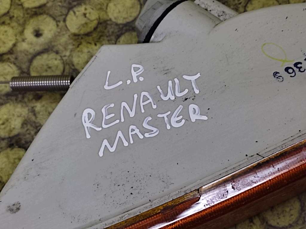RENAULT MASTER II indicatore direzione sinistra Anteriore