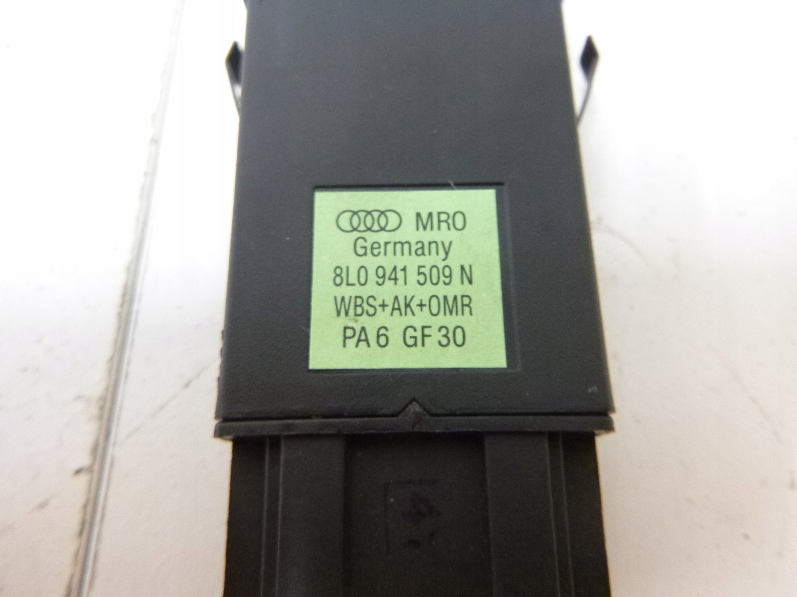 switch light switch of warning lights Audi A3 8L 96-03 8L0941509N OE