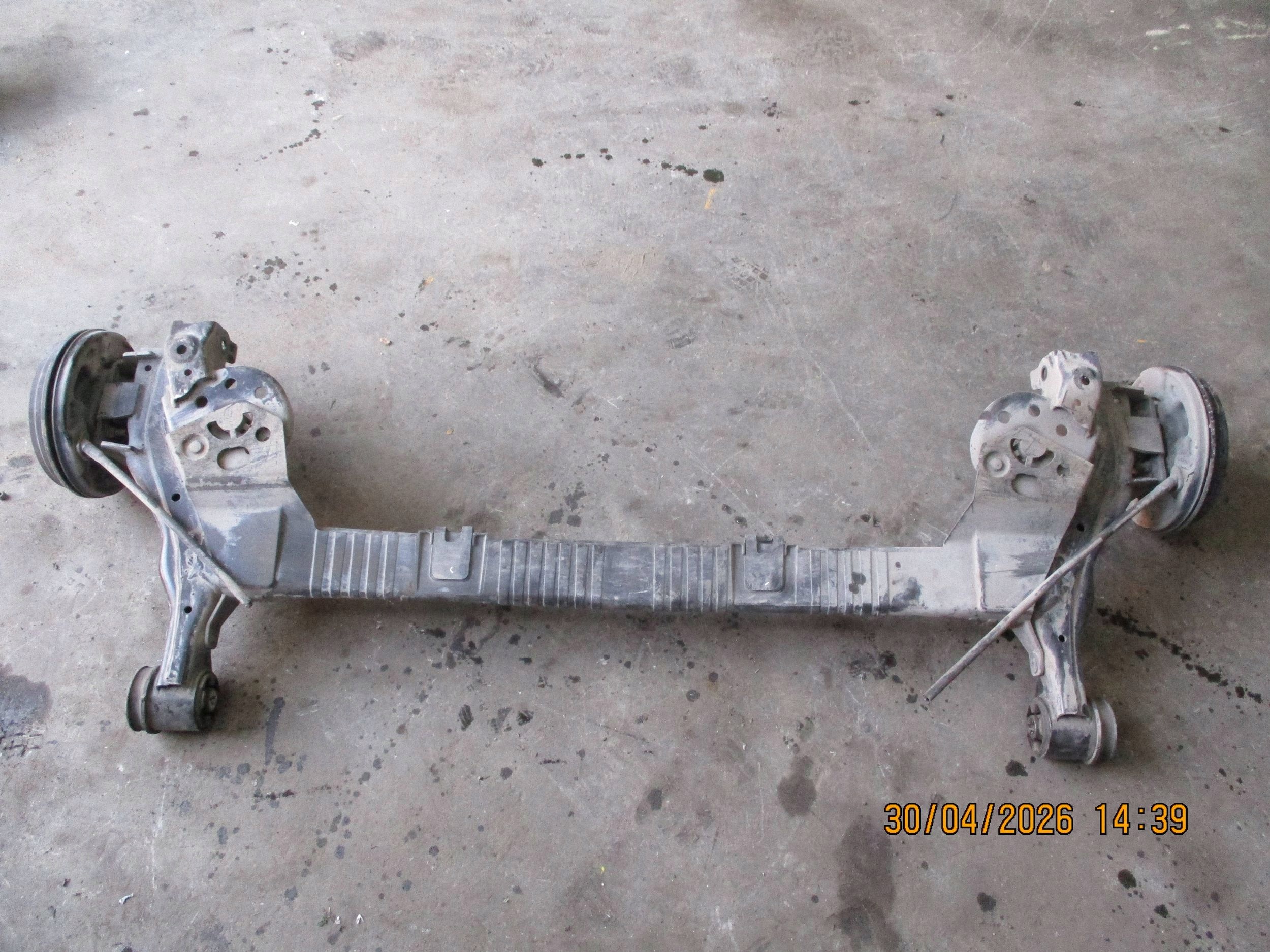 sider rear axis rear part HYUNDAI I20 55100-Q0000