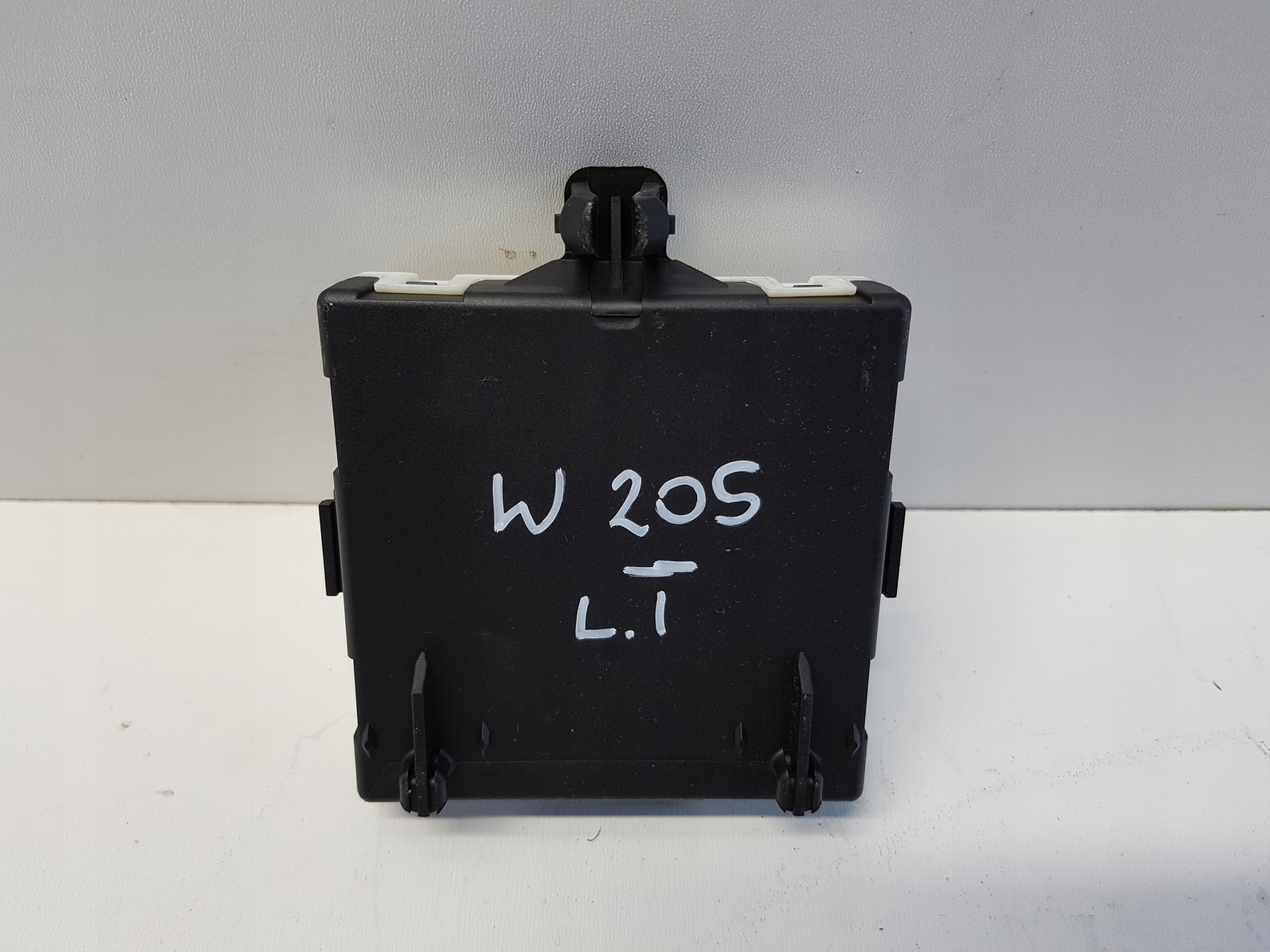 MERCEDES W205 module control unit door left rear part rear